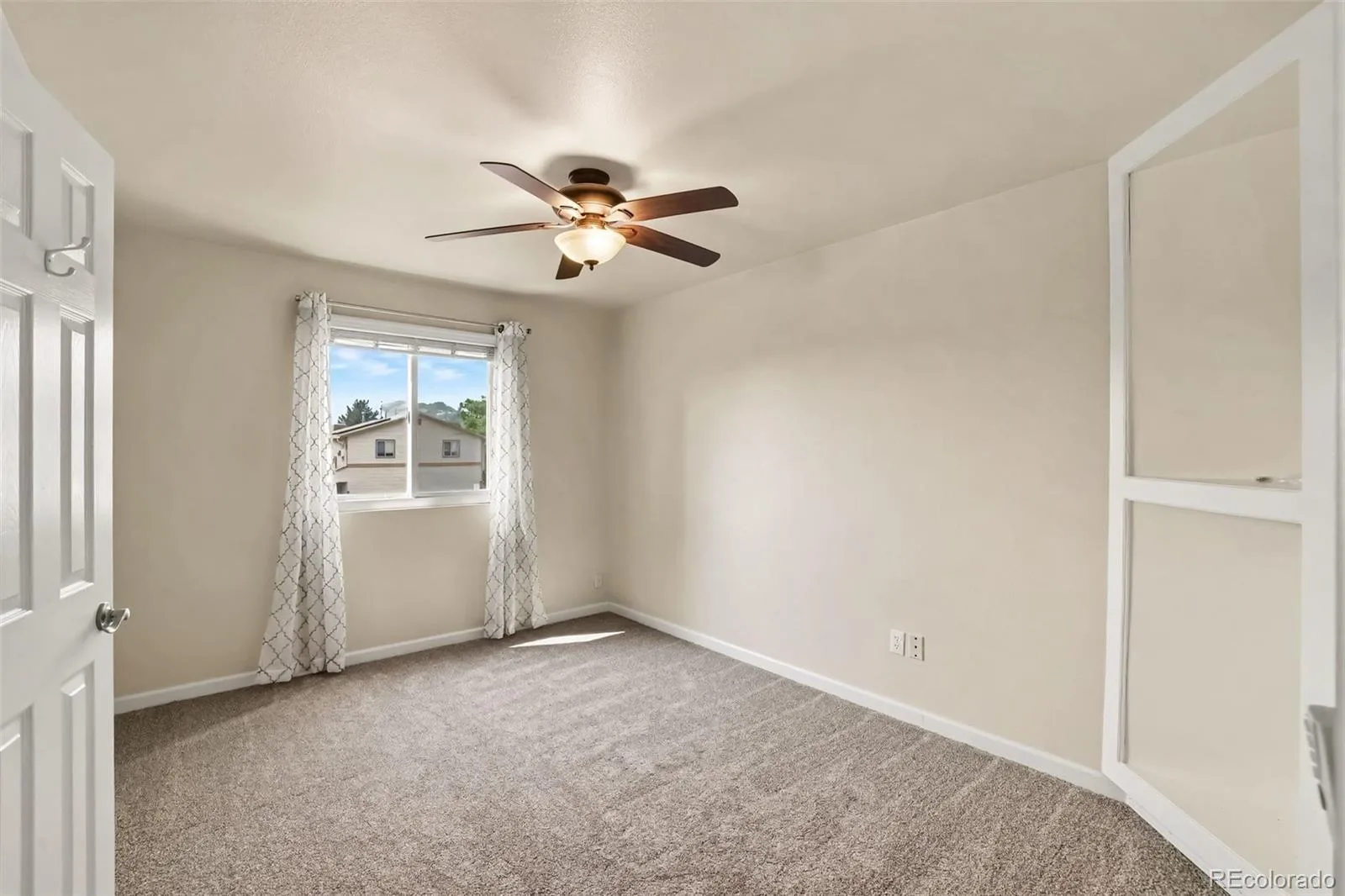 4286 S Eldridge Street #101 Morrison CO 80465 | MLS #REC4277926 08112026025312 1600 13