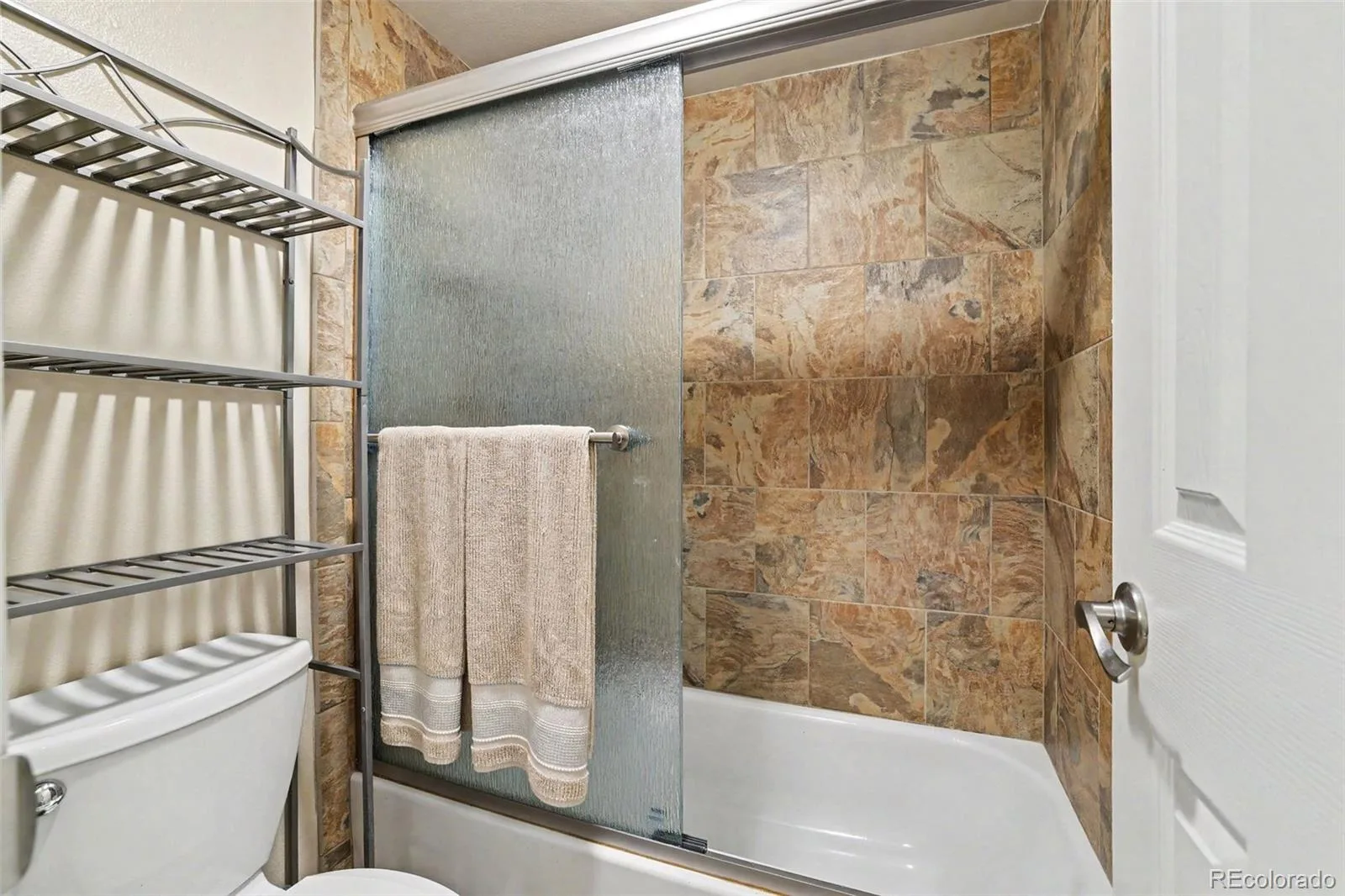 4286 S Eldridge Street #101 Morrison CO 80465 | MLS #REC4277926 08112026025312 1600 18