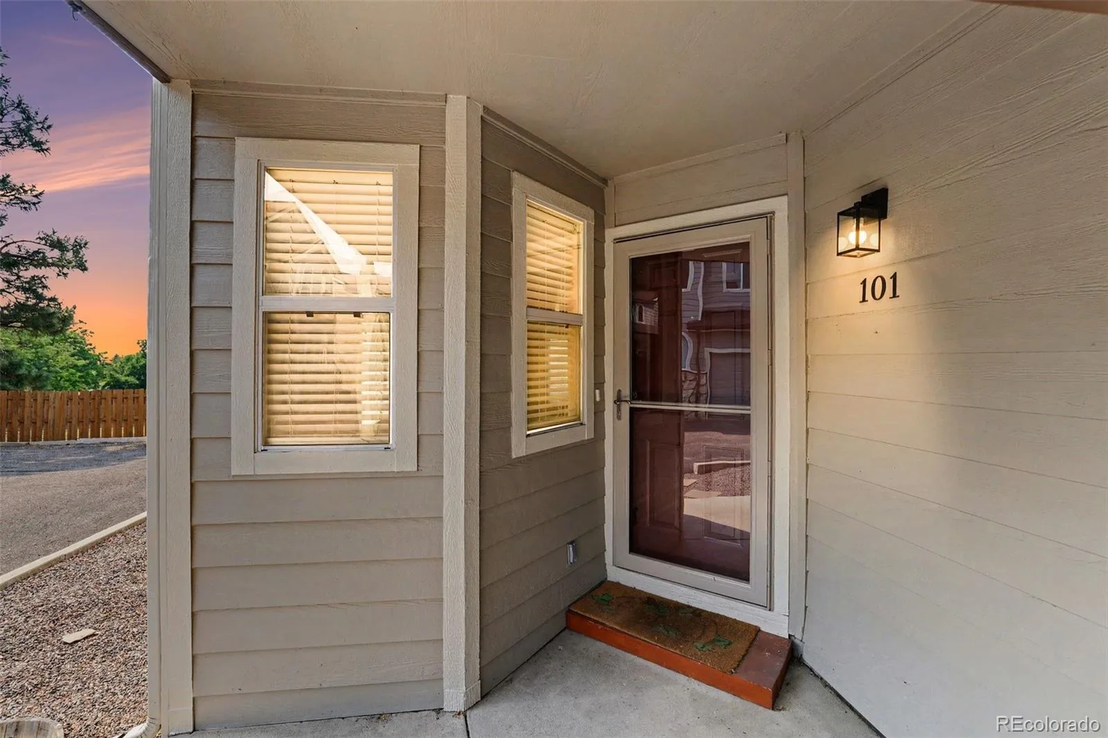 4286 S Eldridge Street #101 Morrison CO 80465 | MLS #REC4277926 08112026025312 1600 2