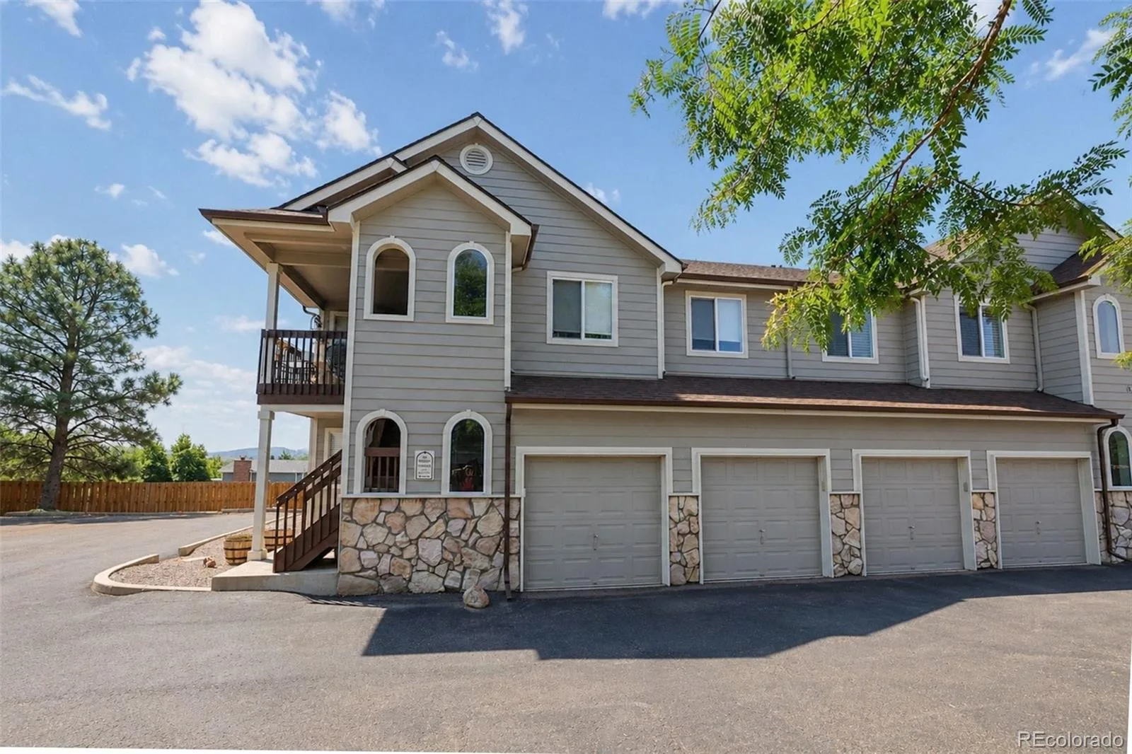 4286 S Eldridge Street #101 Morrison CO 80465 | MLS #REC4277926 08112026025312 1600 21