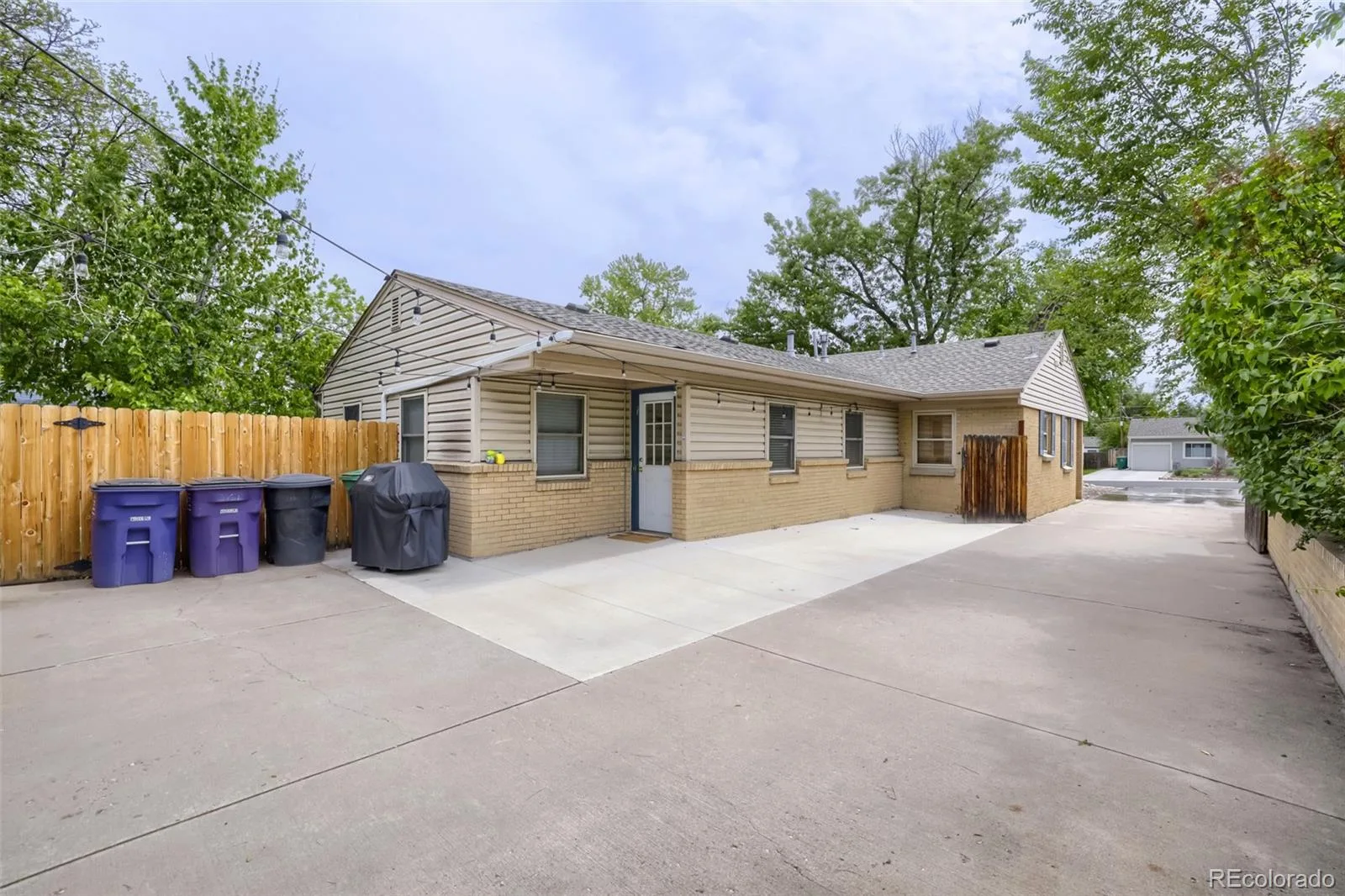 3451 S Fairfax Street Denver CO 80222 MLS #REC4278439 05292026180931 1600 34