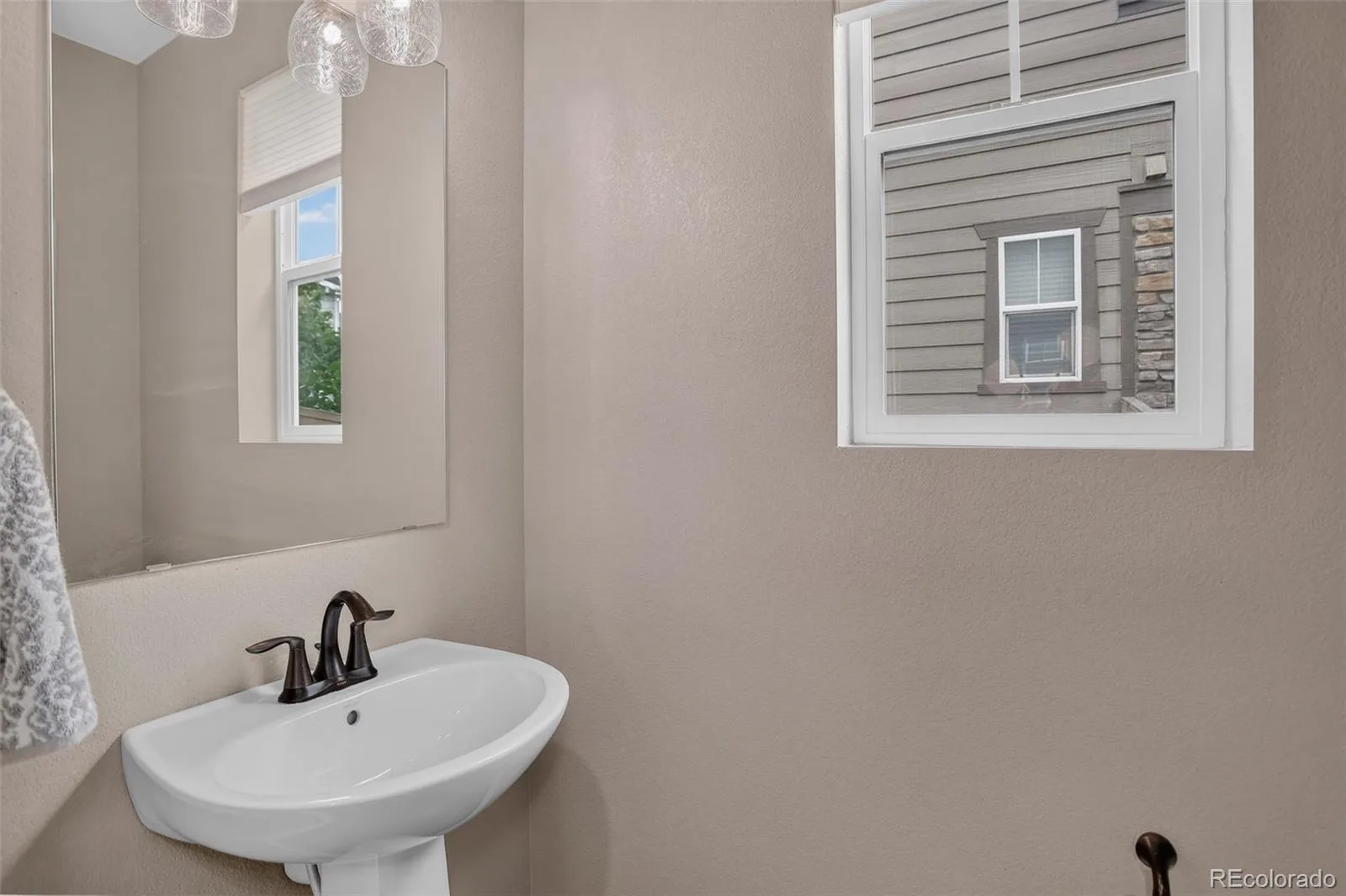 7639 S Zante Court Aurora CO 80016 | MLS #REC4279715 07282026192510 1600 17
