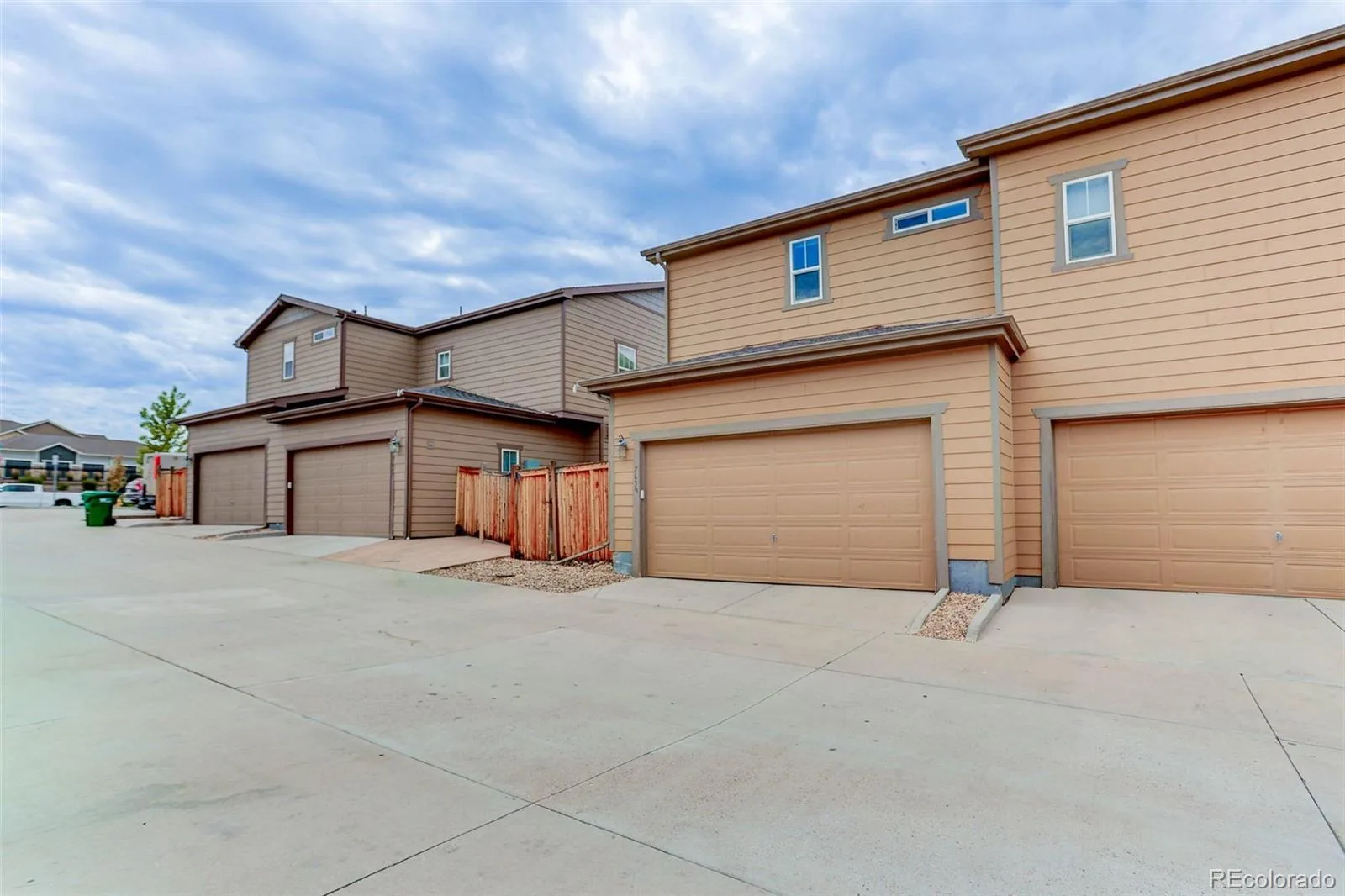 7639 S Zante Court Aurora CO 80016 | MLS #REC4279715 07282026192510 1600 46