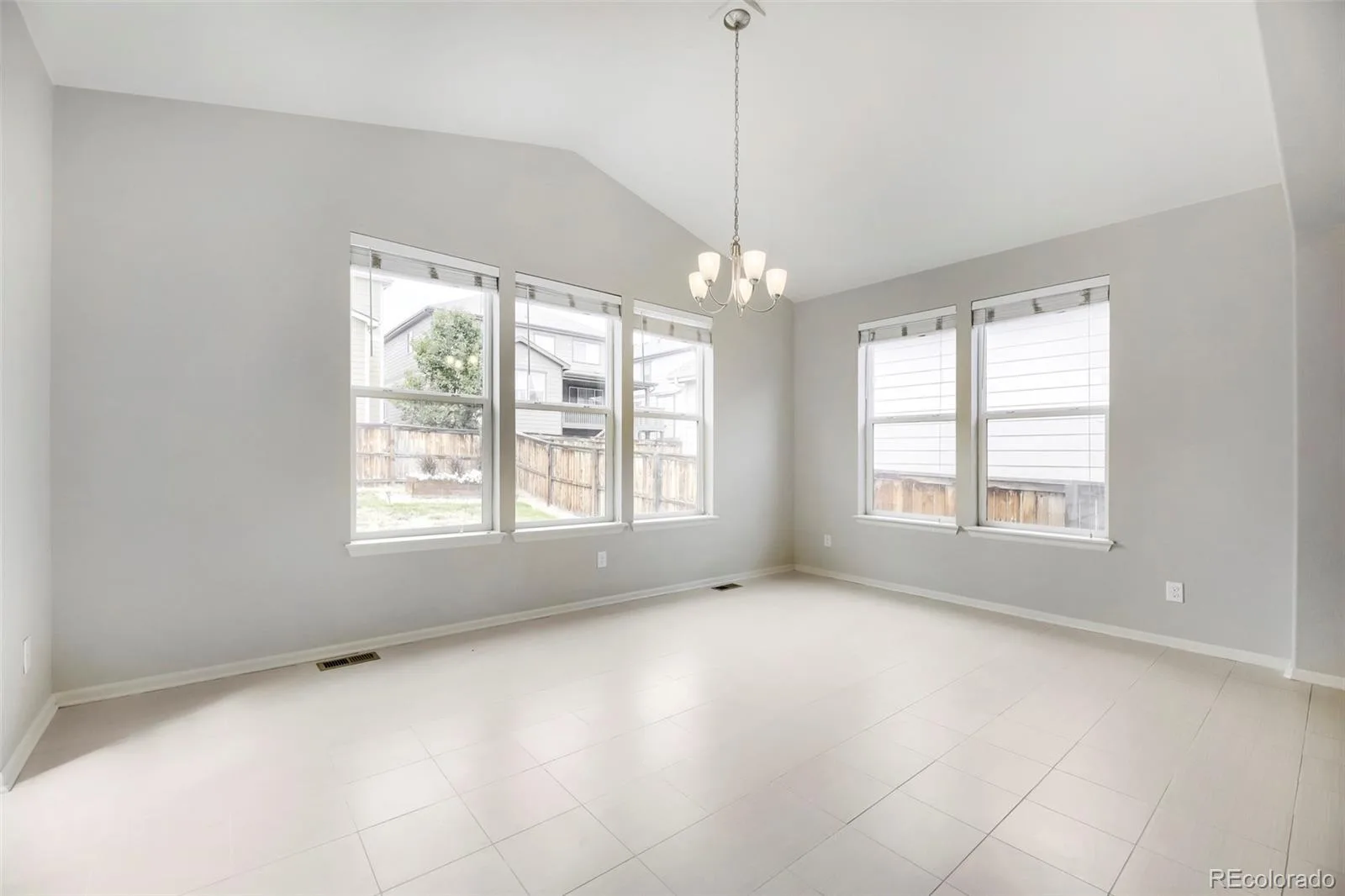 4373 S Jellison Way Littleton CO 80123 | MLS #REC4283000 08182026214130 1600 14