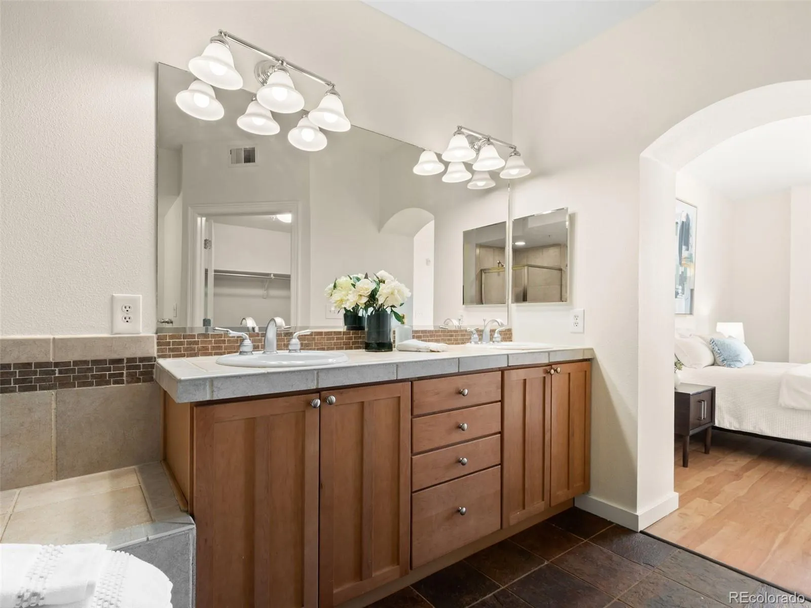1705 Gaylord Street #104 Denver CO 80206 MLS #REC4283895 04092026190017 1600 16