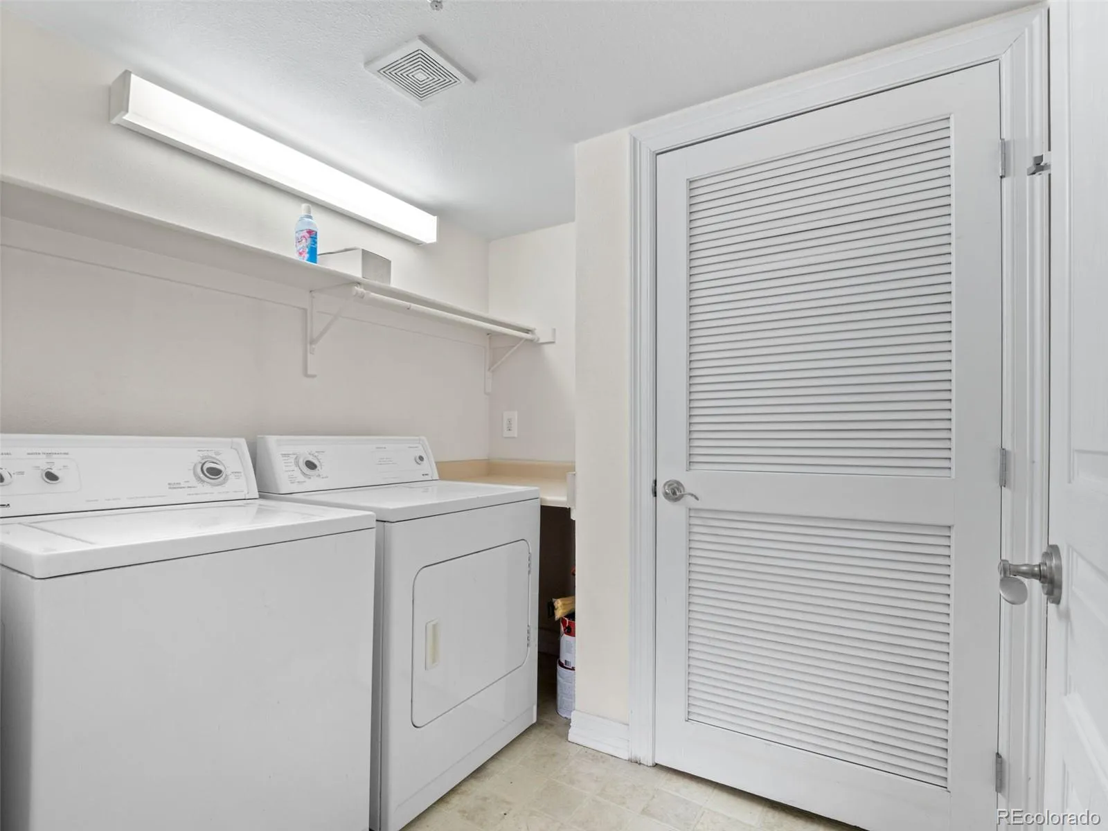 1705 Gaylord Street #104 Denver CO 80206 MLS #REC4283895 04092026190017 1600 18