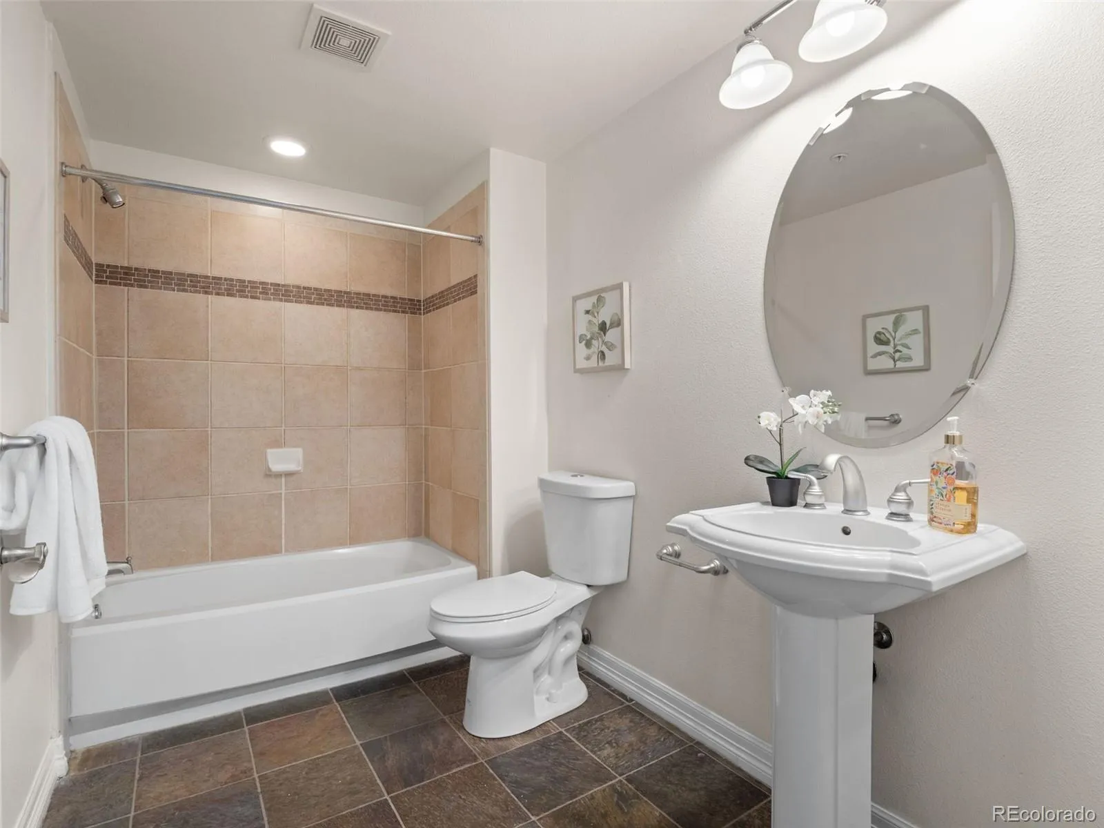 1705 Gaylord Street #104 Denver CO 80206 MLS #REC4283895 04092026190017 1600 22