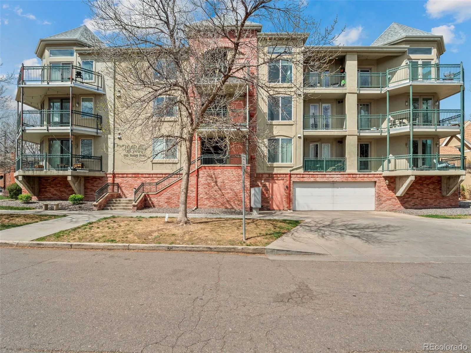 1705 Gaylord Street #104 Denver CO 80206 MLS #REC4283895 04092026190017 1600 27