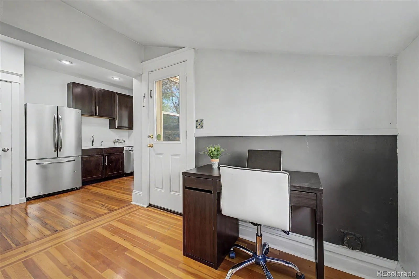 594 S Pennsylvania Street Denver CO 80209 MLS #REC4284512 05032026015101 1600 10