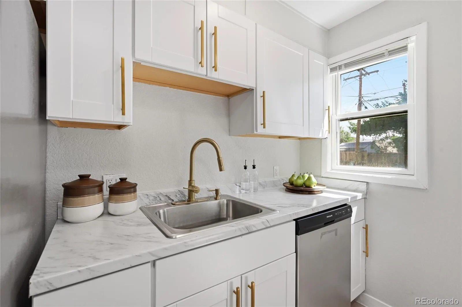 2520 S Hazel Court Denver CO 80219 MLS #REC4285746 07092026181011 1600 7