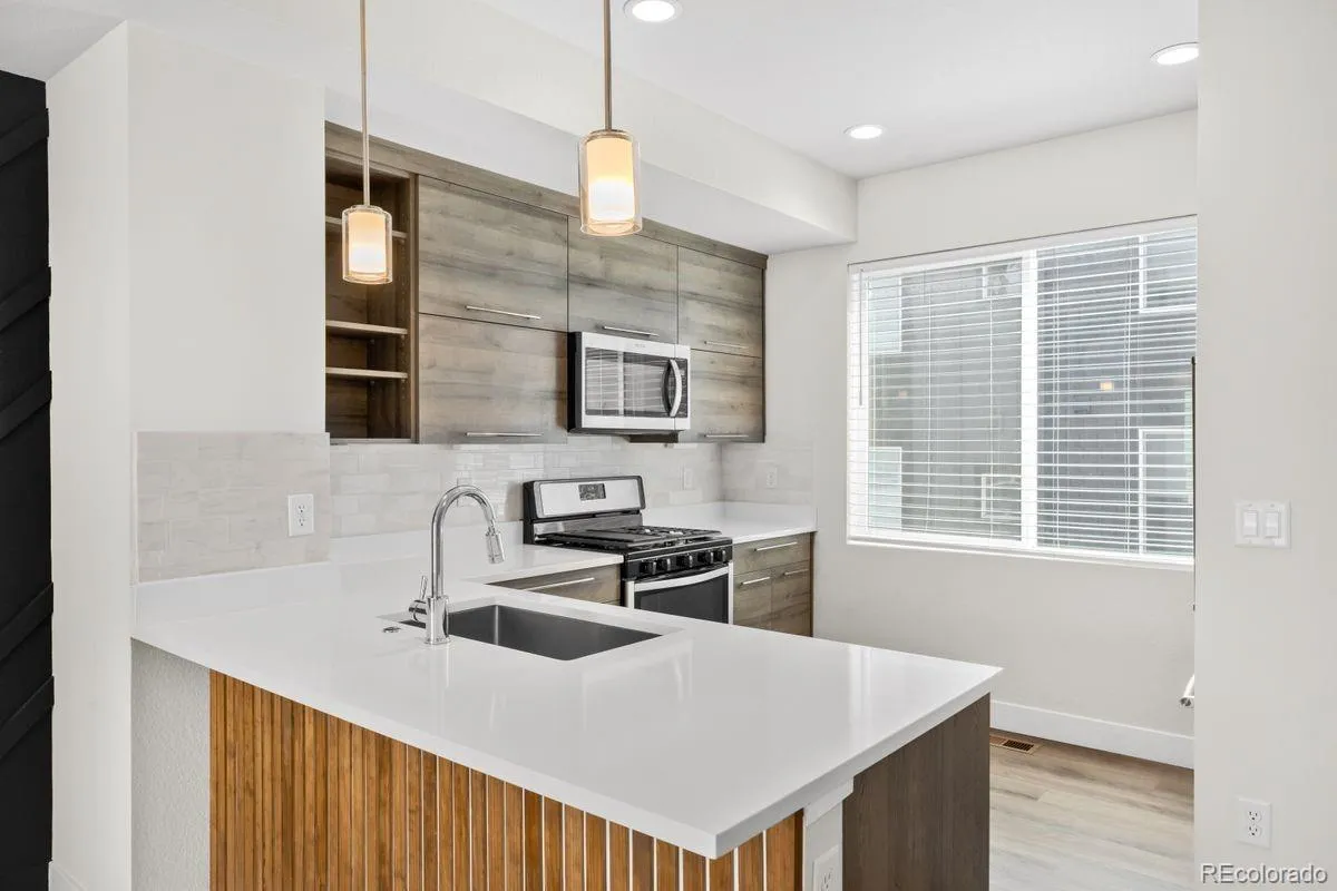 5538 W 11th Place Lakewood CO 80214 MLS #REC4287156 05062026192958 1200 7