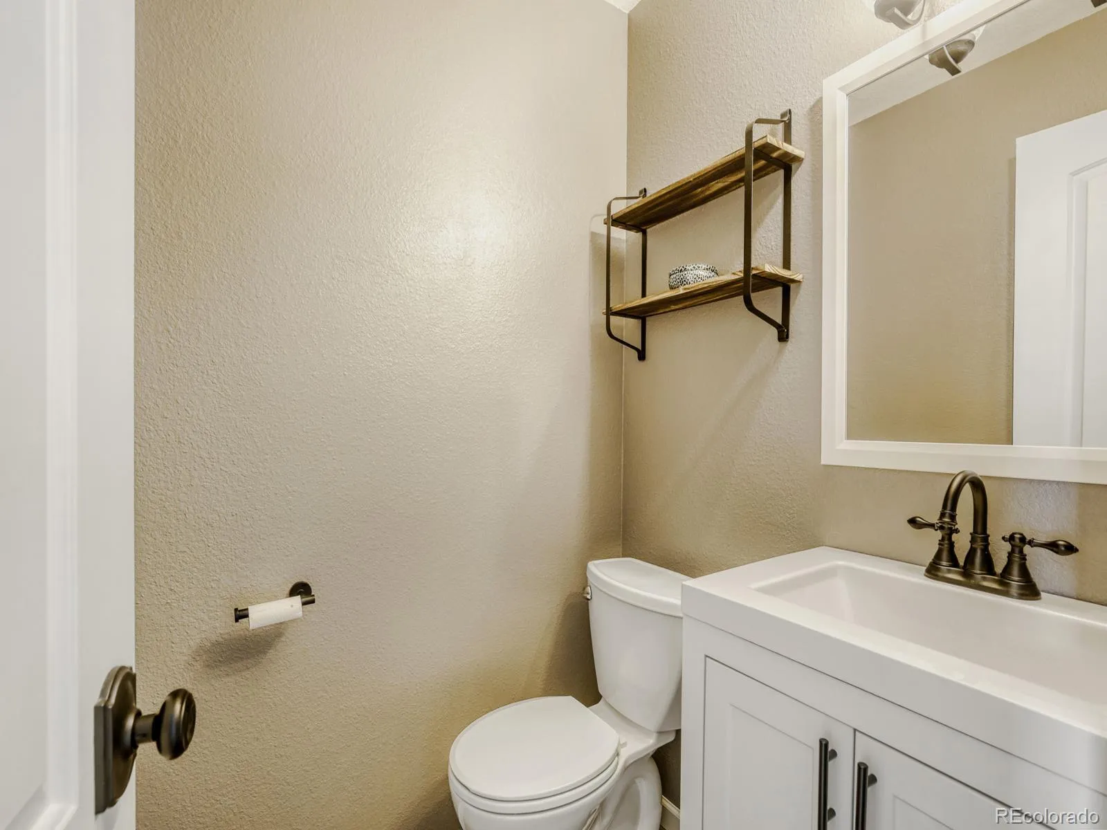 717 Elliott Street Longmont CO 80504 MLS #REC4288230 05022026200746 1600 16