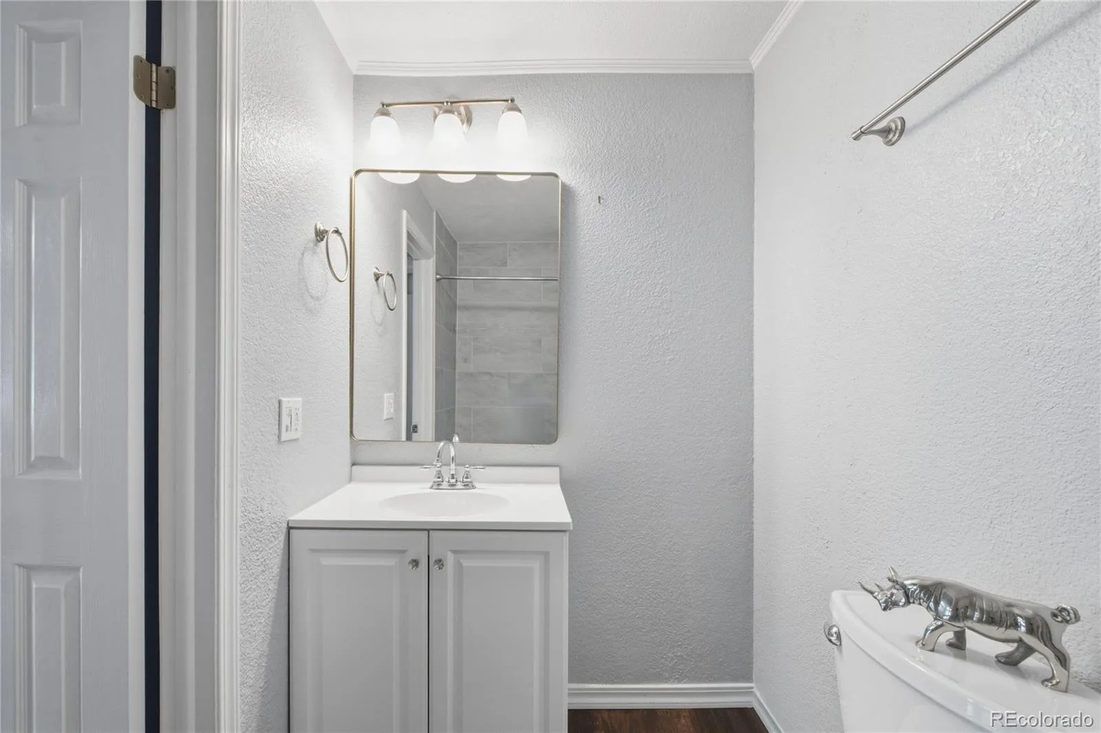 857 S Van Gordon Court #A204 Lakewood CO 80228 | MLS #REC4292532 08072026215740 1600 18