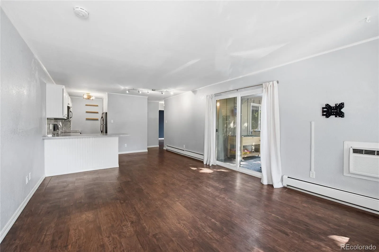 857 S Van Gordon Court #A204 Lakewood CO 80228 | MLS #REC4292532 08072026215740 1600 3