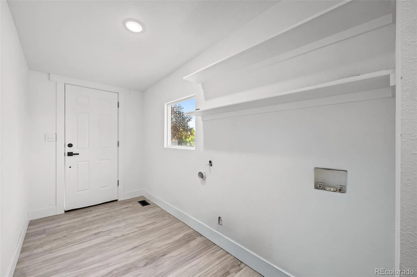5755 W 43 Avenue Denver CO 80212 MLS #REC4293974 06242026230509 1600 8