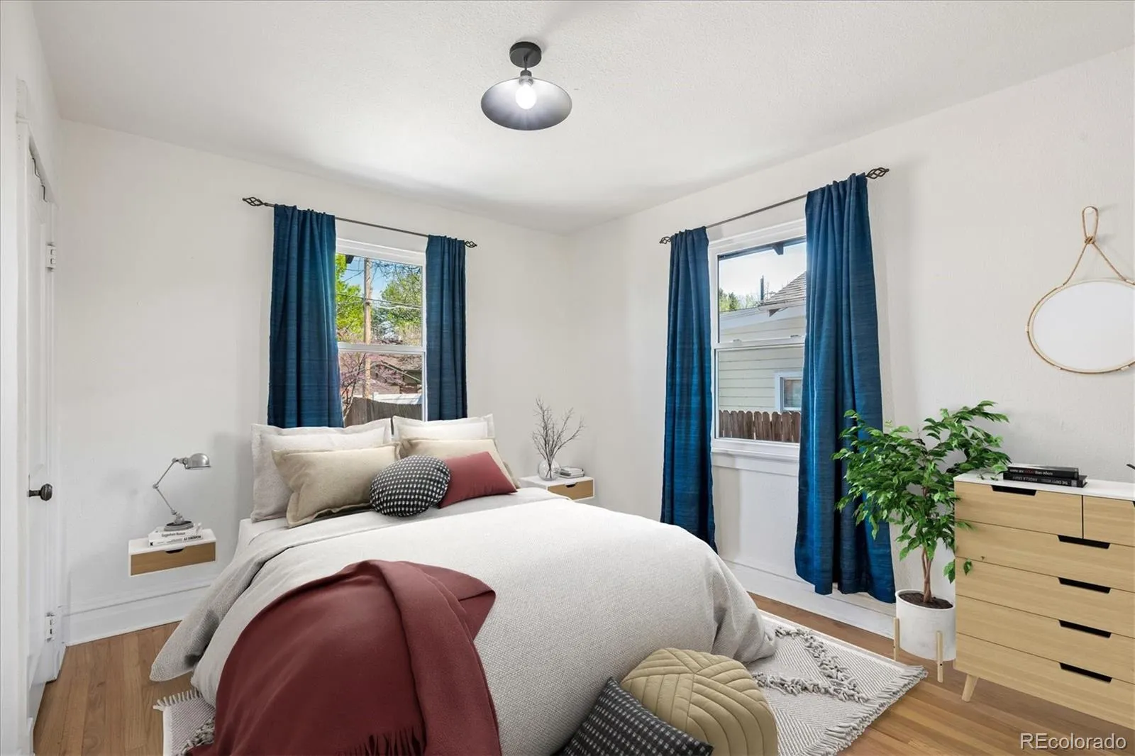 04162026234030 1600 11