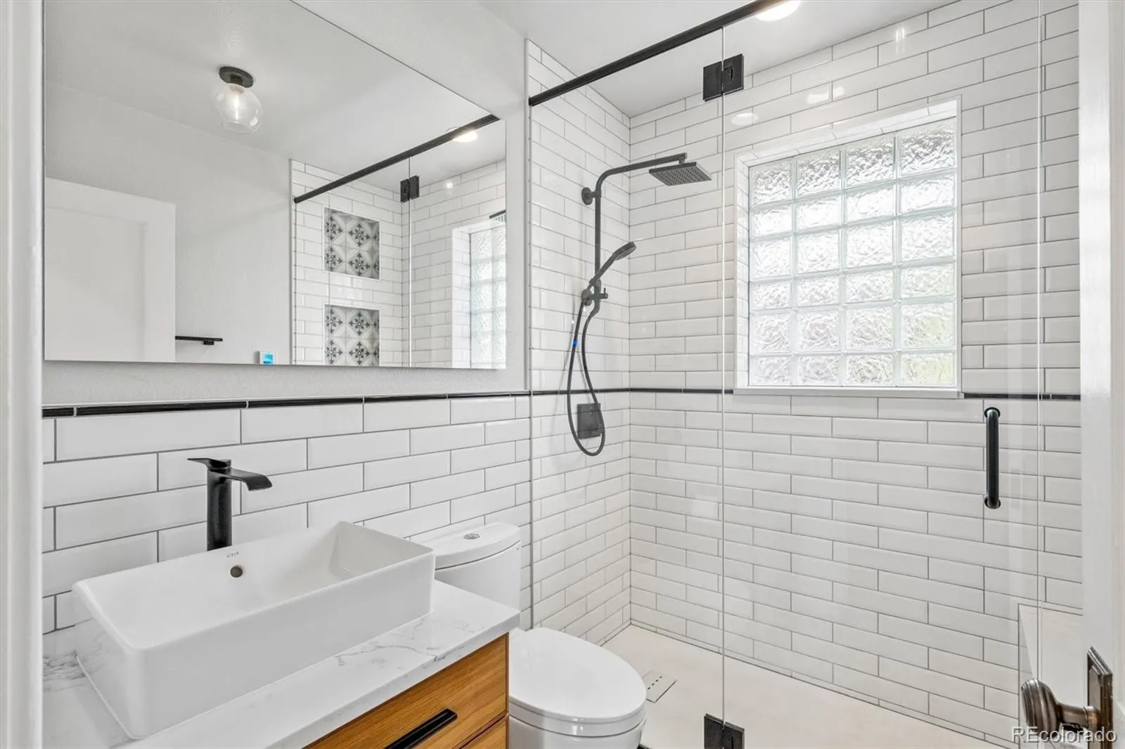 04162026234030 1600 9