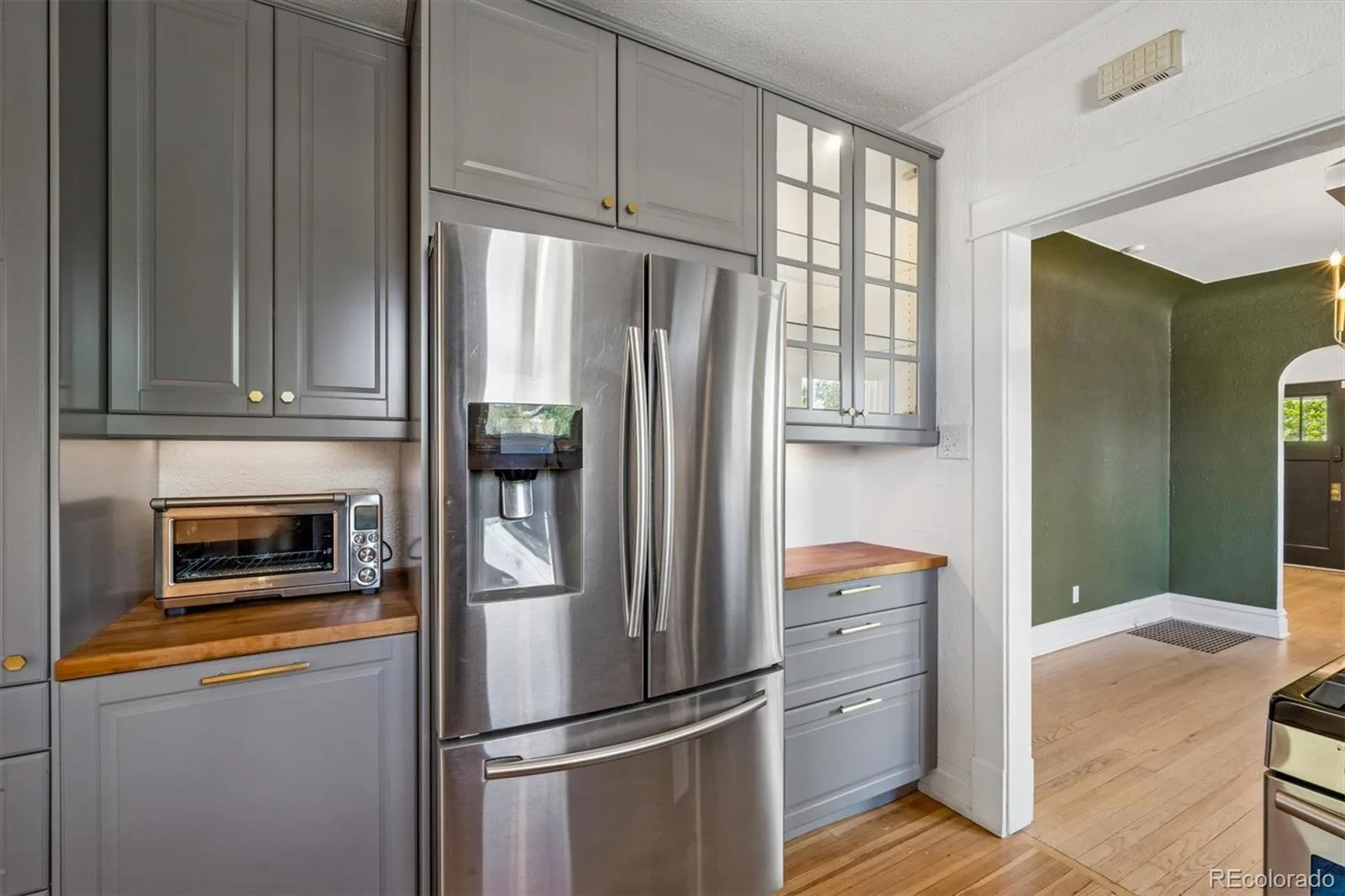 2290 Holly Street Denver CO 80207 MLS #REC4294040 07062026170029 1600 15