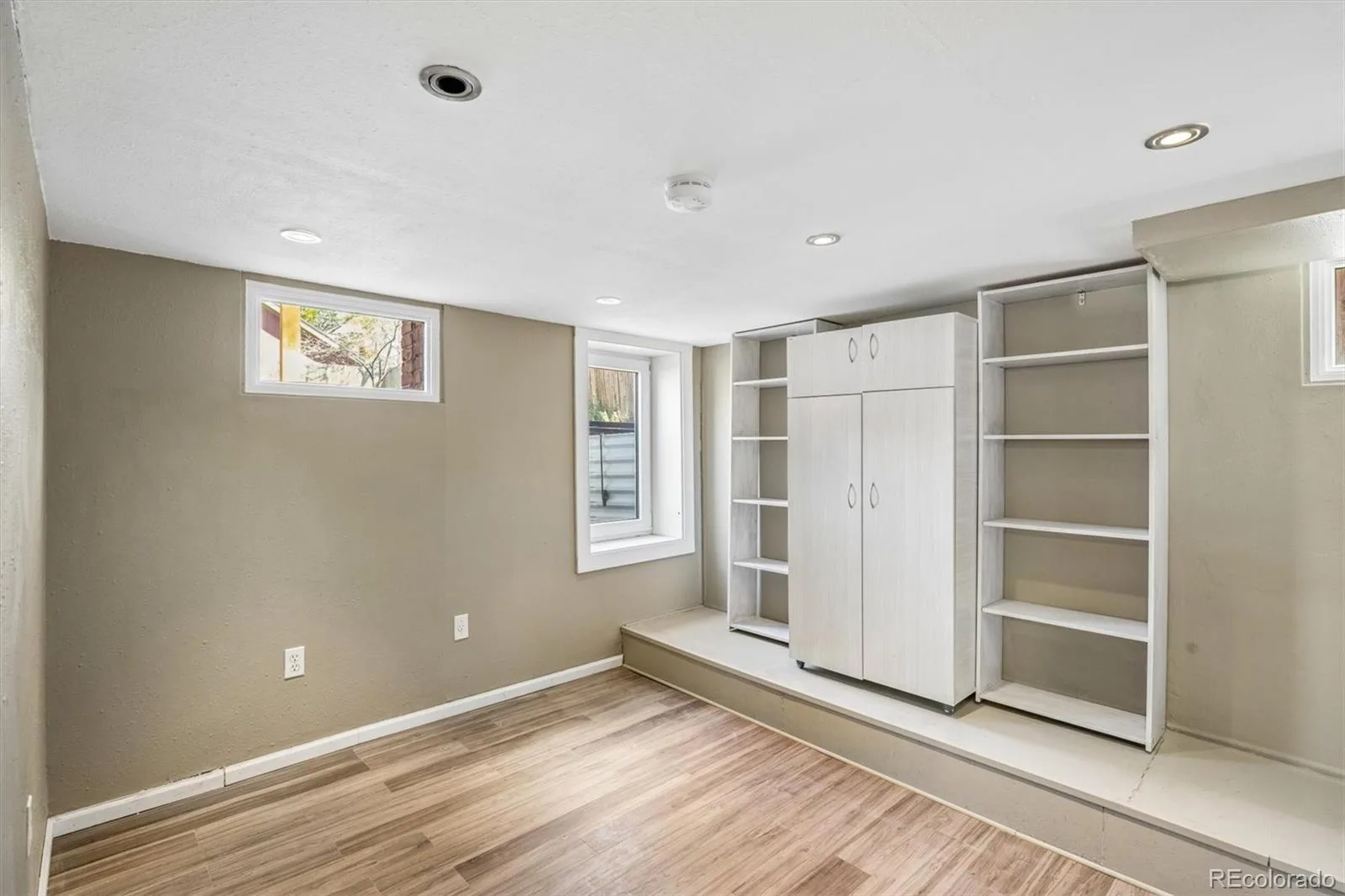 2290 Holly Street Denver CO 80207 MLS #REC4294040 07062026170029 1600 17