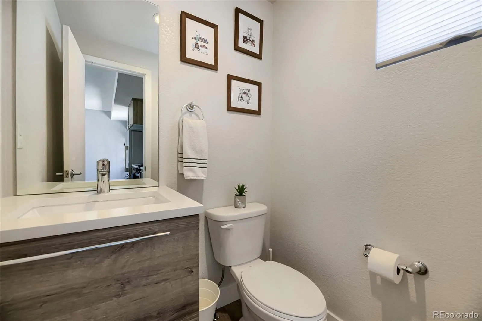 5556 W 10th Place Denver CO 80214 | MLS #REC4295093 08072026172652 1600 14