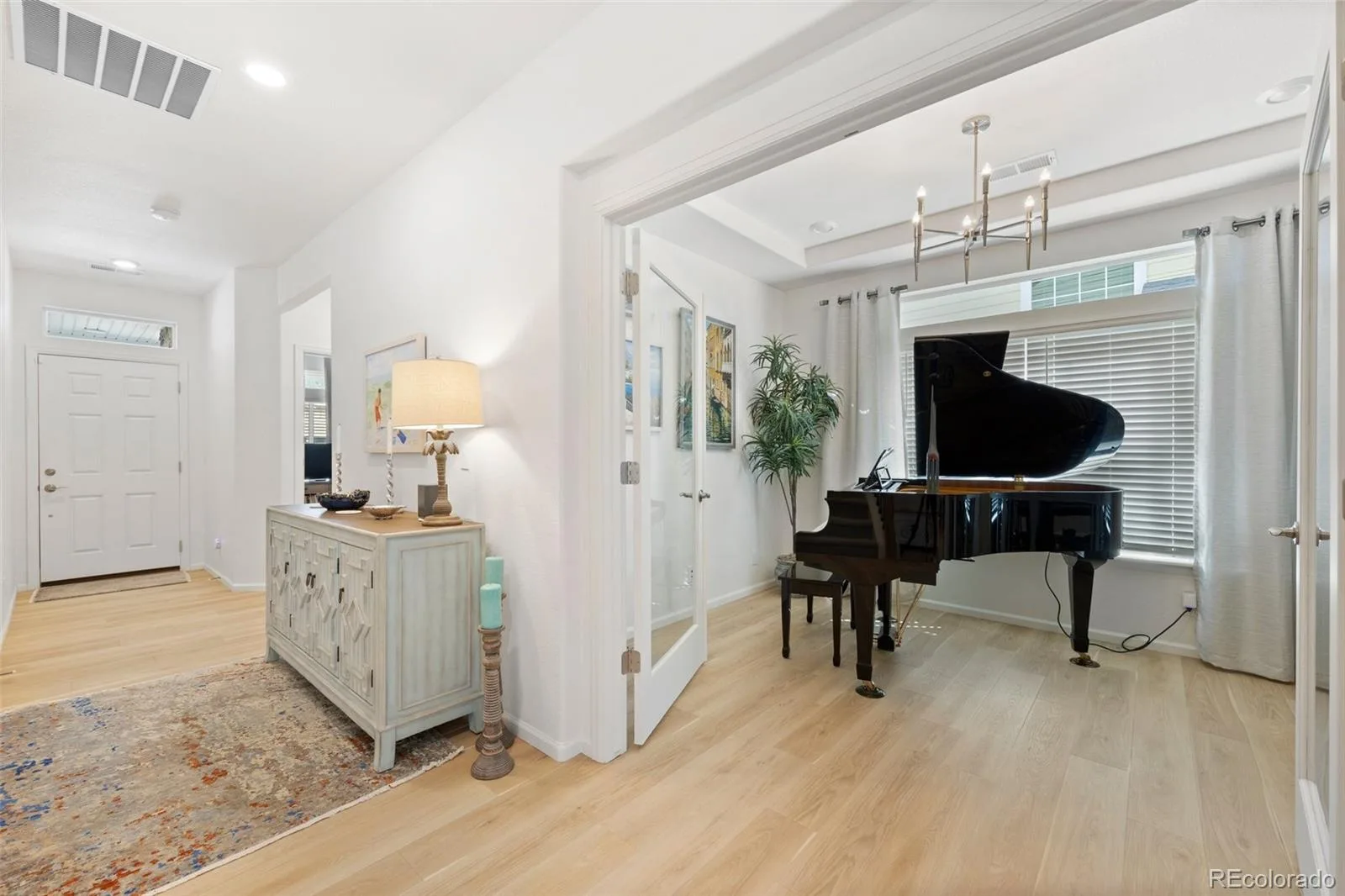 5037 N Quemoy Street Aurora CO 80019 | MLS #REC4295957 07012026210055 1600 9