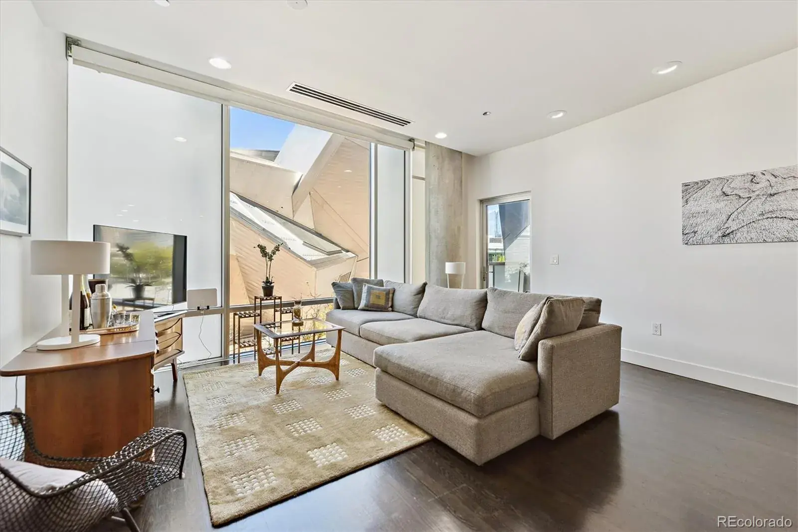 01082026004735 1600 1