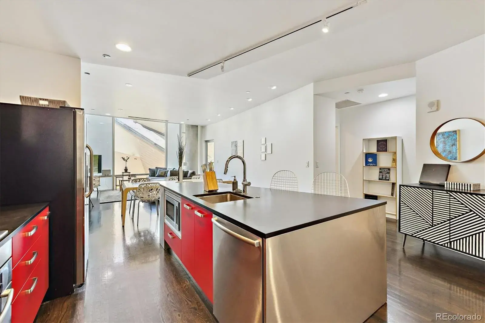 01082026004735 1600 10