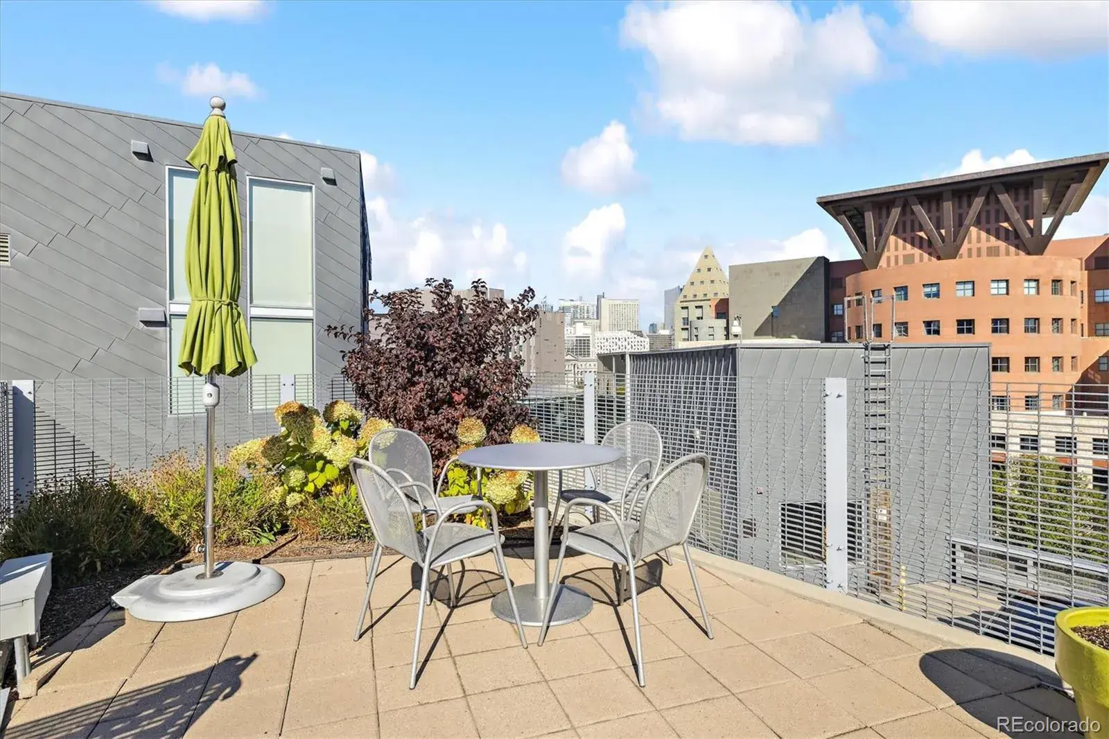 01082026004735 1600 30