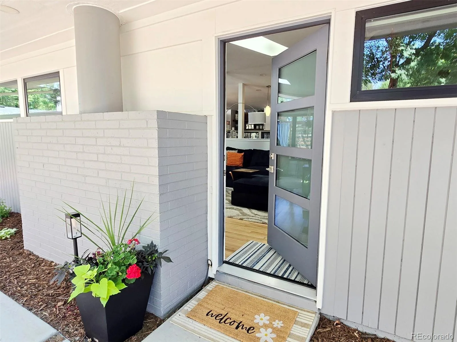 2635 S Garfield Way Denver CO 80210 | MLS #REC4303111 08252026182223 1600 3