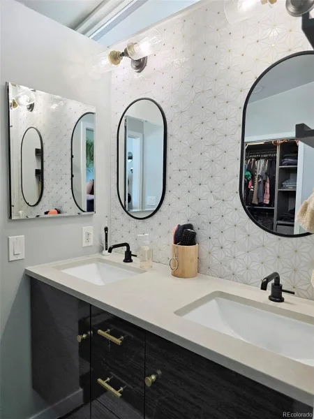 2635 S Garfield Way Denver CO 80210 | MLS #REC4303111 08252026182223 800 14