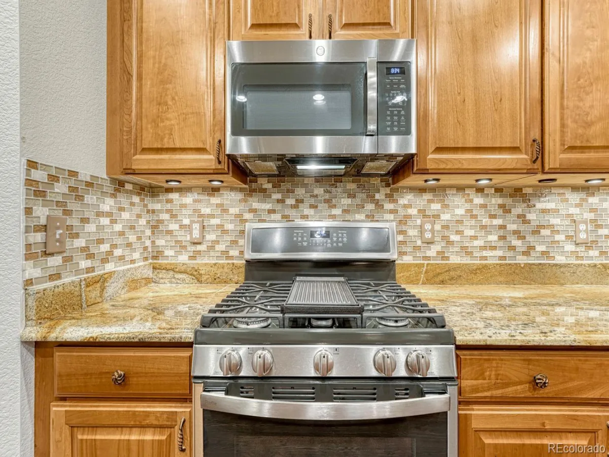 6555 Esperanza Drive Castle Pines CO 80108 MLS #REC4303615 06132026200848 1200 17