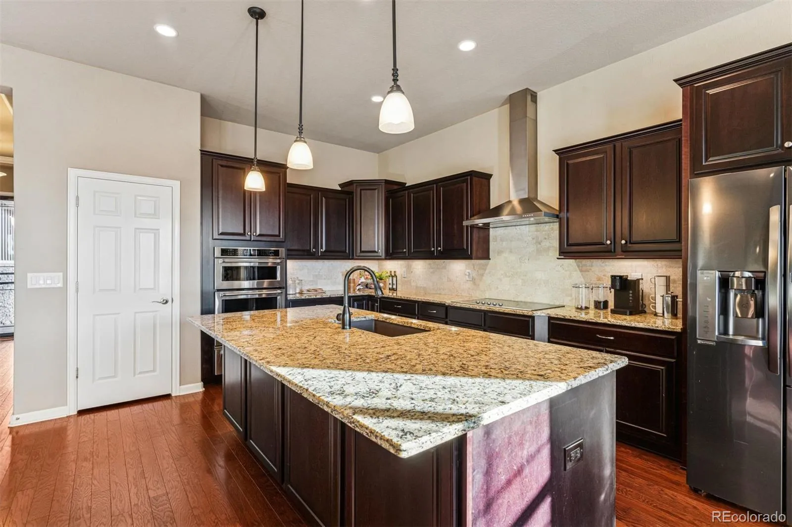 22916 E Bailey Circle Aurora CO 80016 MLS #REC4304946 05152026211259 1600 19