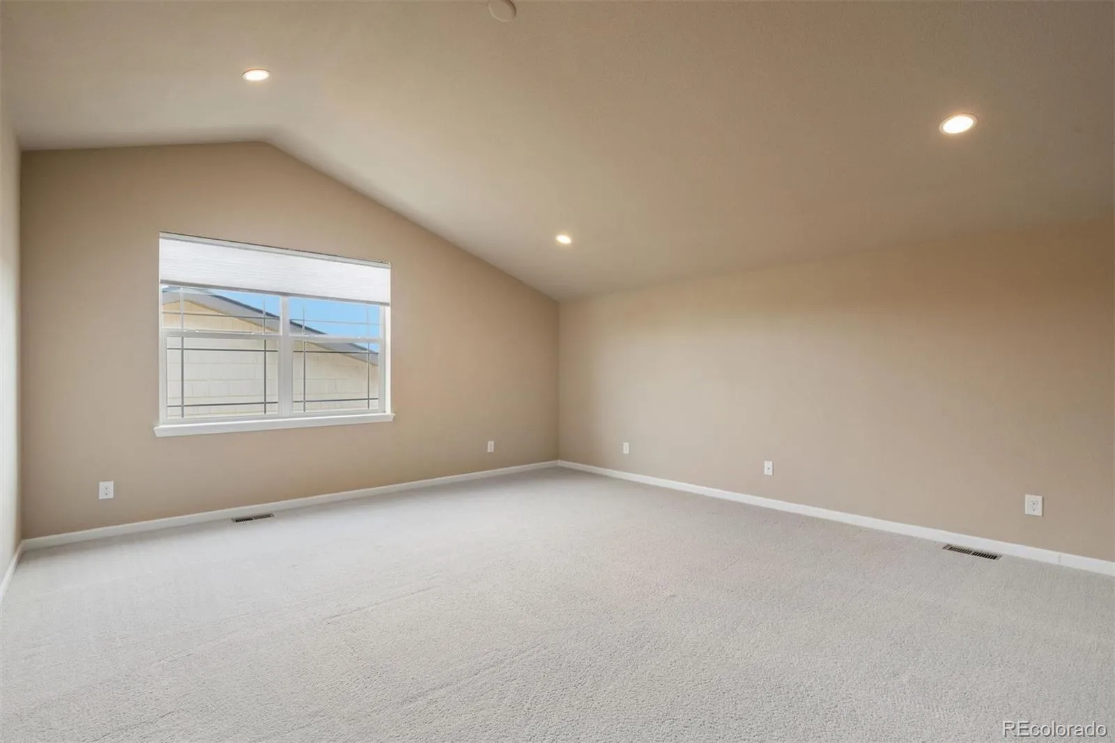 22916 E Bailey Circle Aurora CO 80016 MLS #REC4304946 05152026211259 1600 39