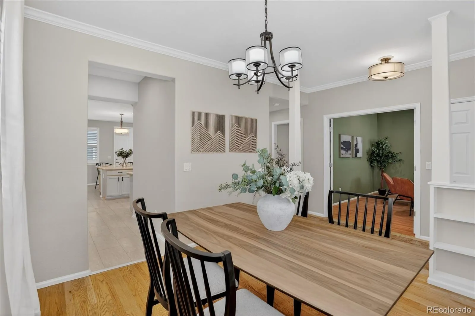 04112026205237 1600 11