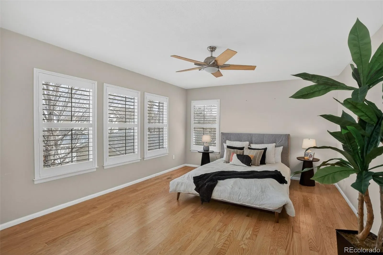 04112026205237 1600 17