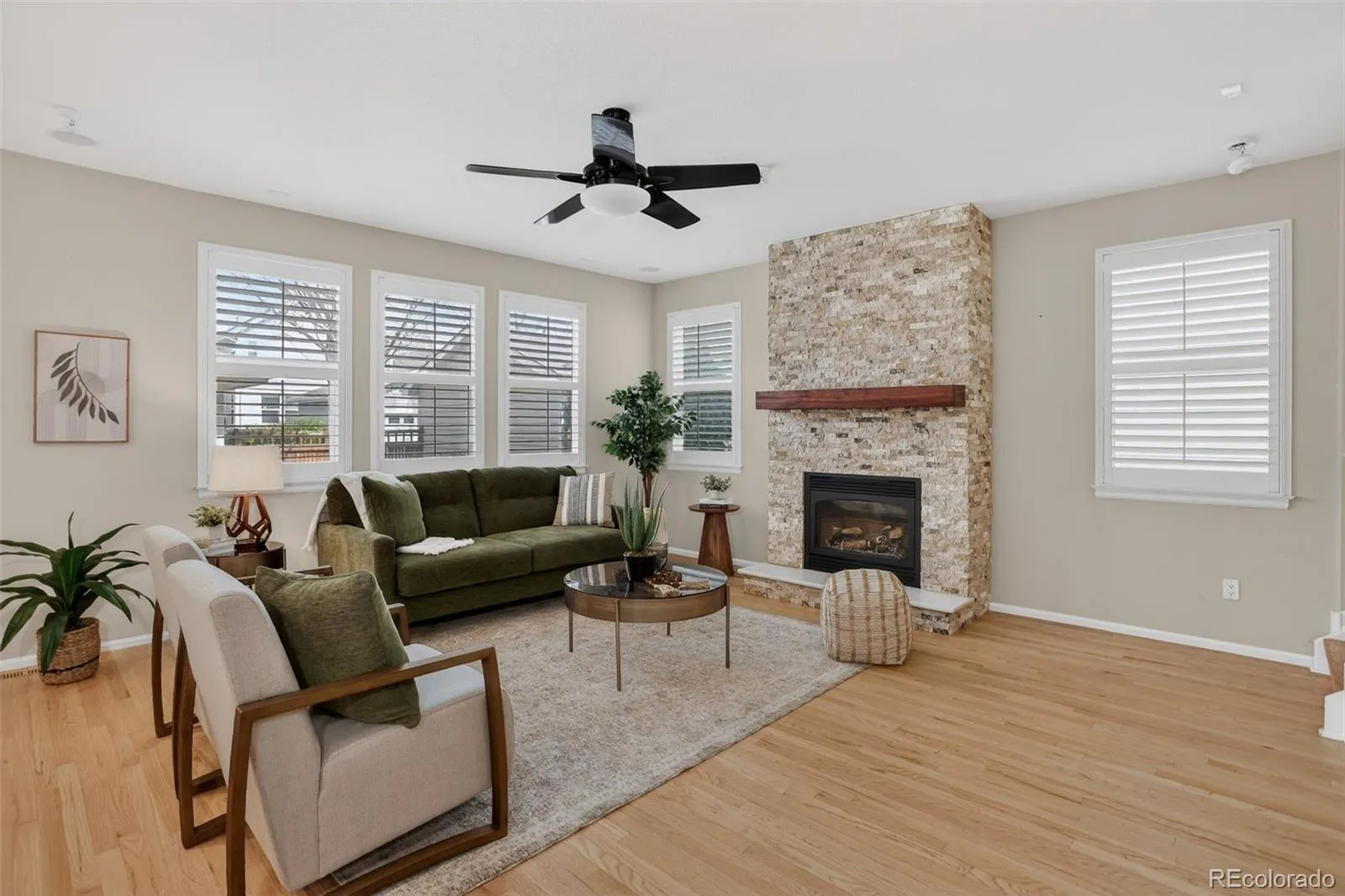 04112026205237 1600 2