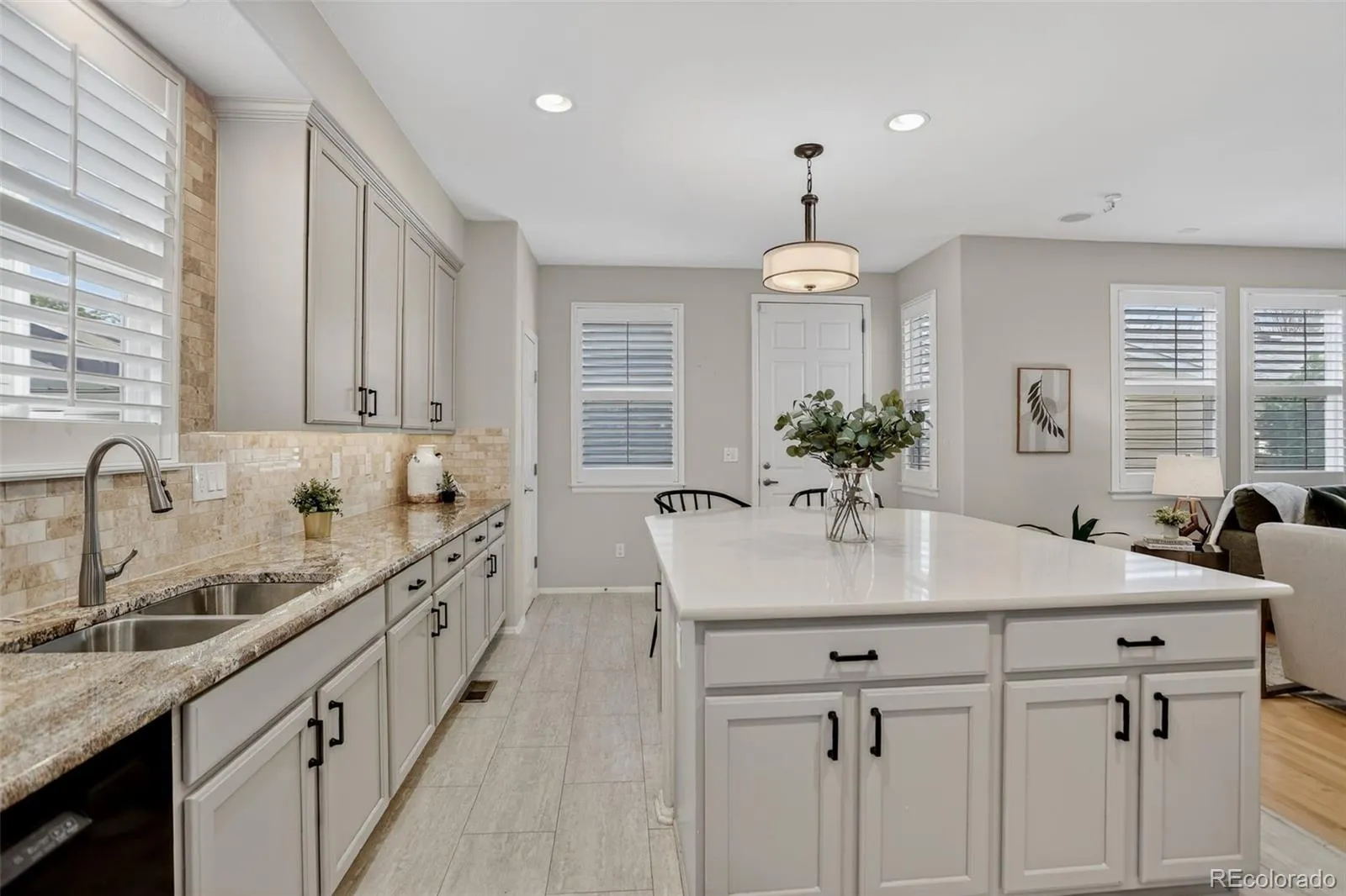 04112026205237 1600 7