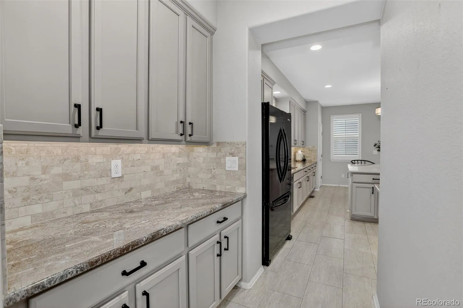 04112026205237 1600 9