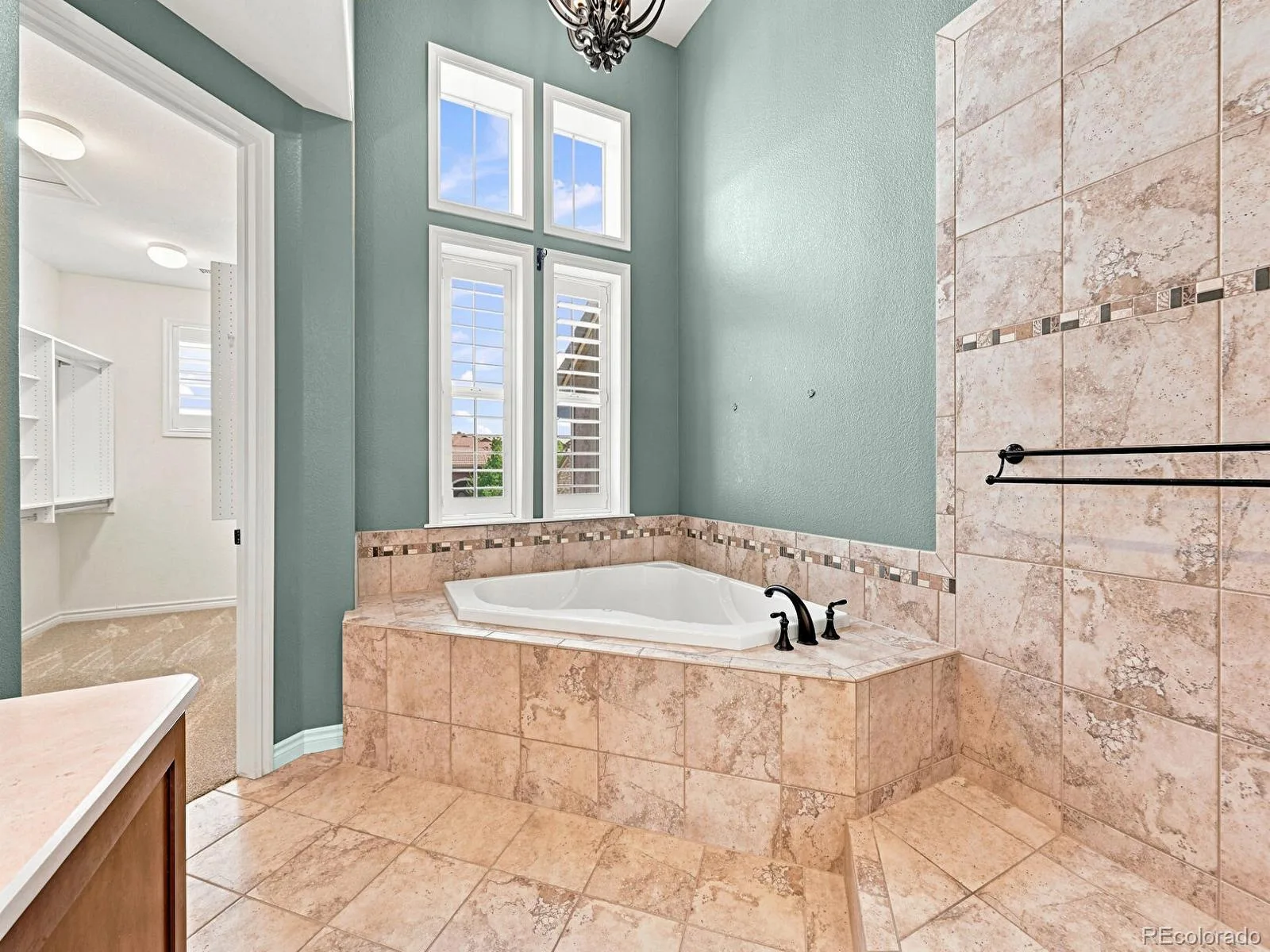 3038 Veneto Court Littleton CO 80126 | MLS #REC4307843 08142026144729 1600 23