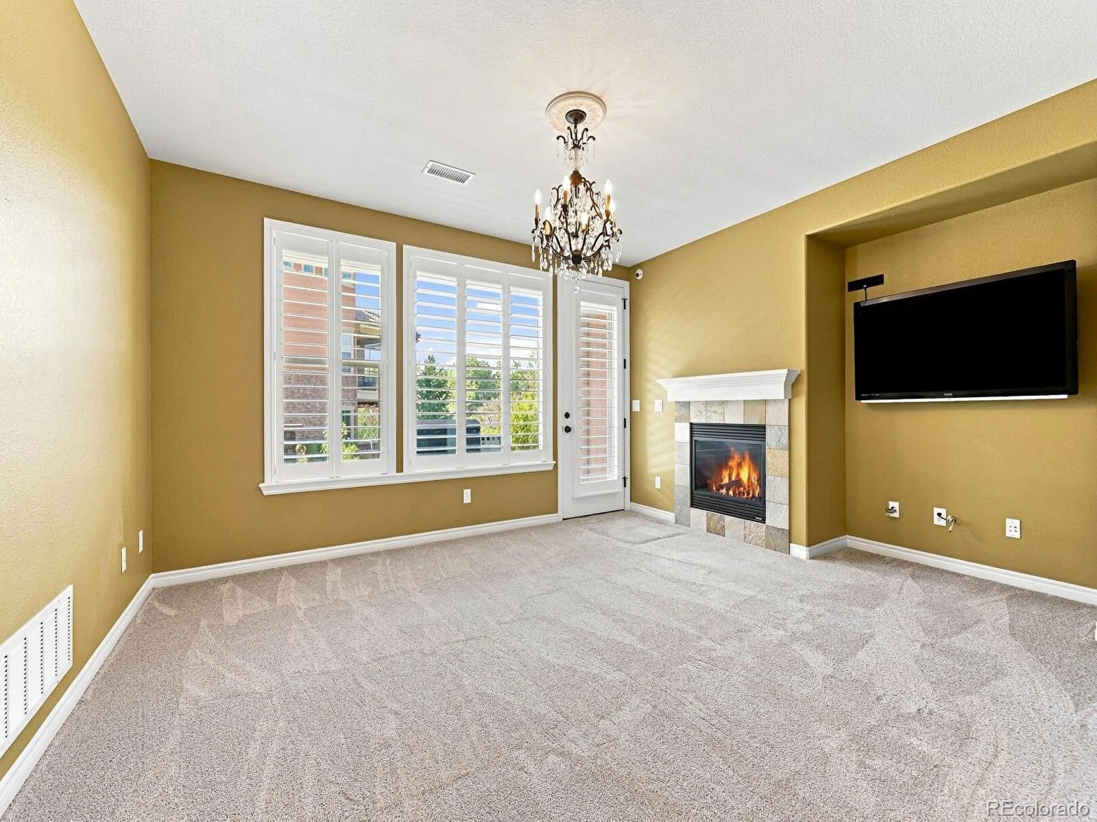 3038 Veneto Court Littleton CO 80126 | MLS #REC4307843 08142026144729 1600 29