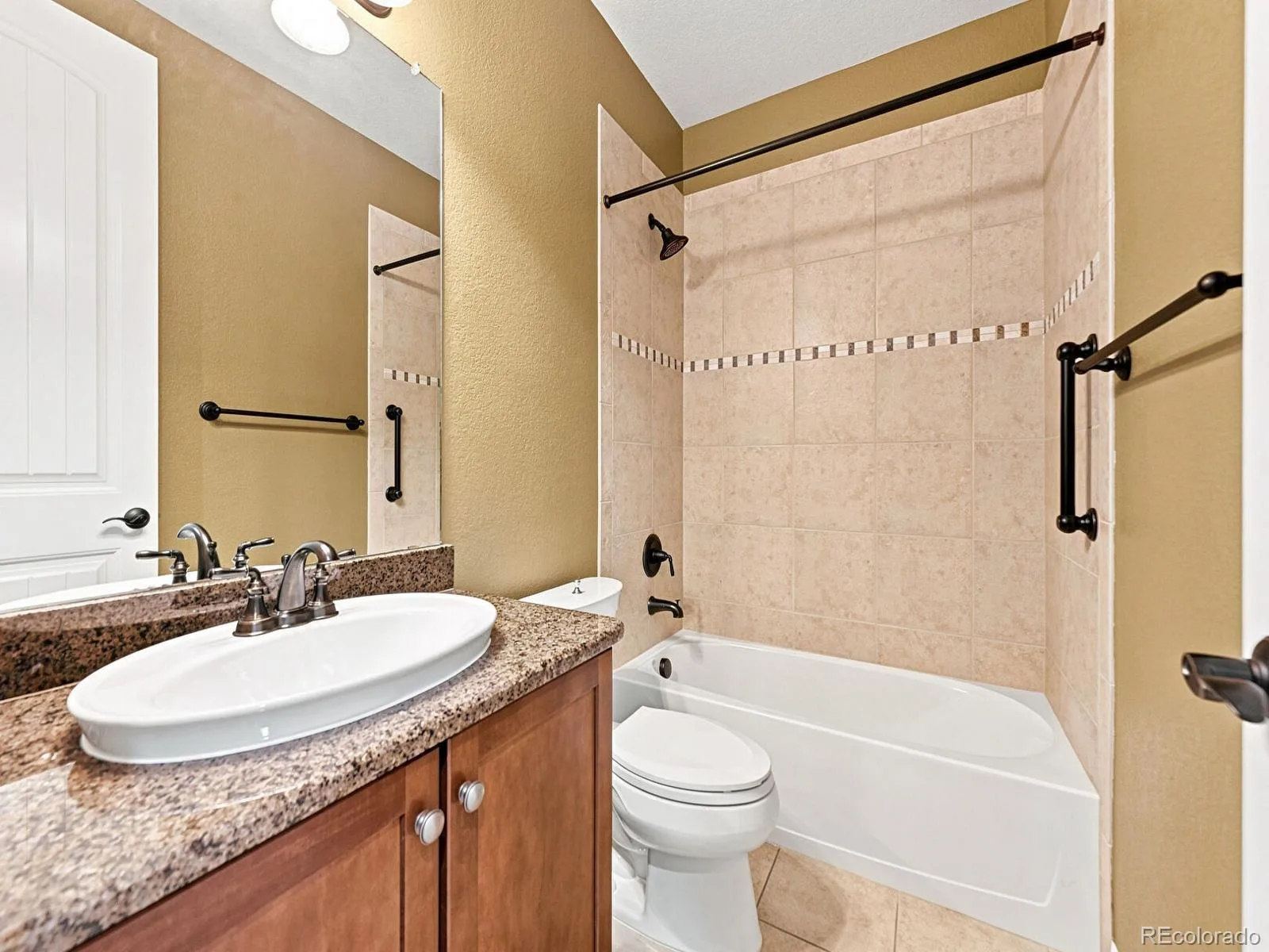 3038 Veneto Court Littleton CO 80126 | MLS #REC4307843 08142026144729 1600 32