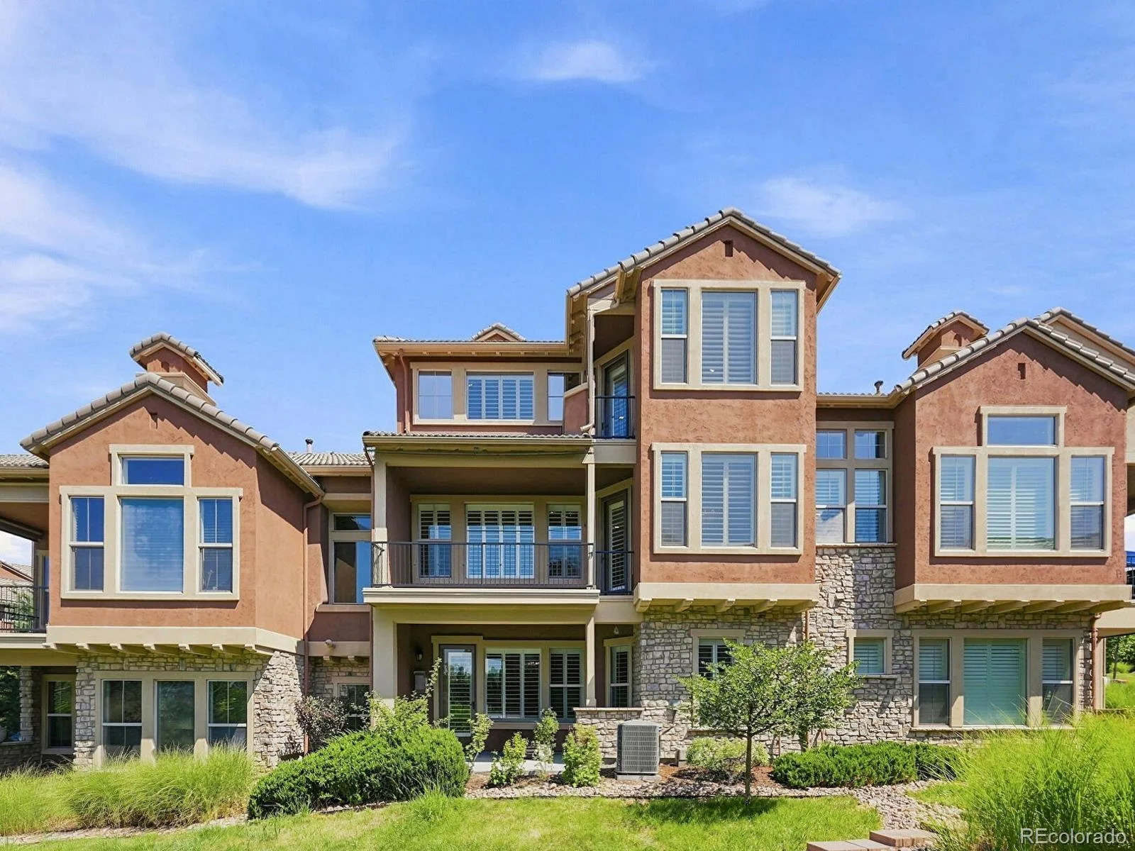 3038 Veneto Court Littleton CO 80126 | MLS #REC4307843 08142026144729 1600 37