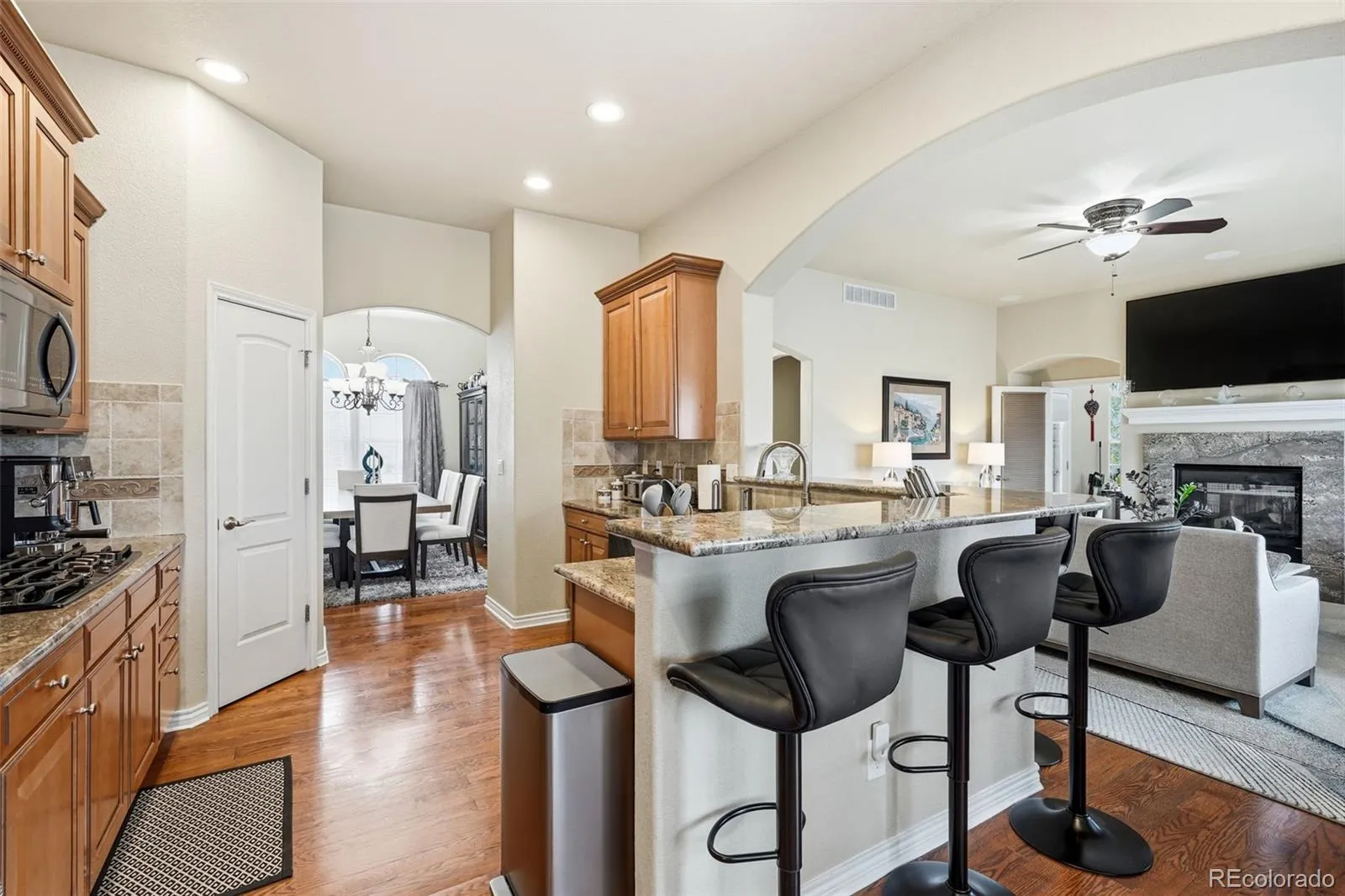 04172026200855 1600 12