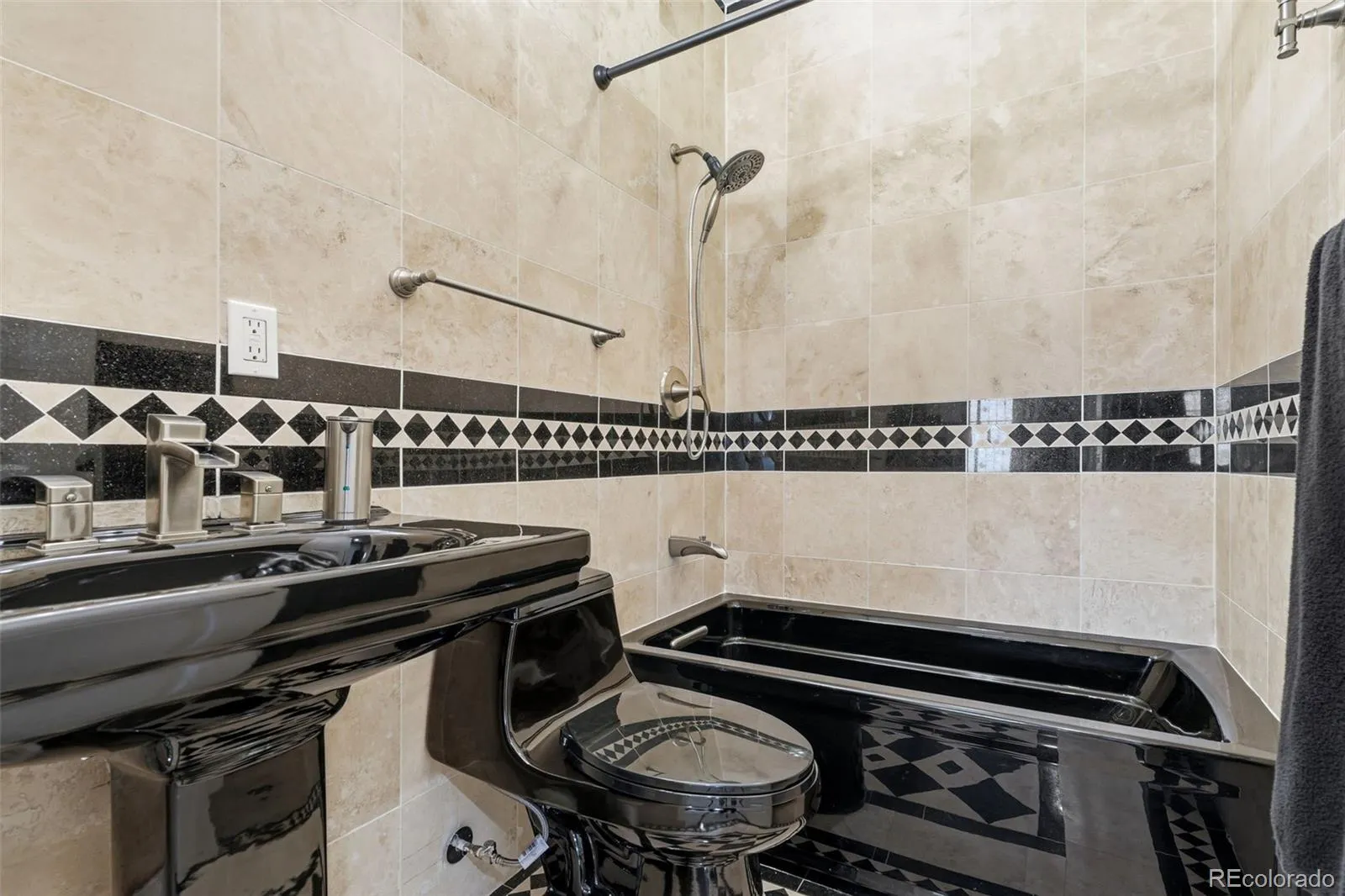 04172026200855 1600 42