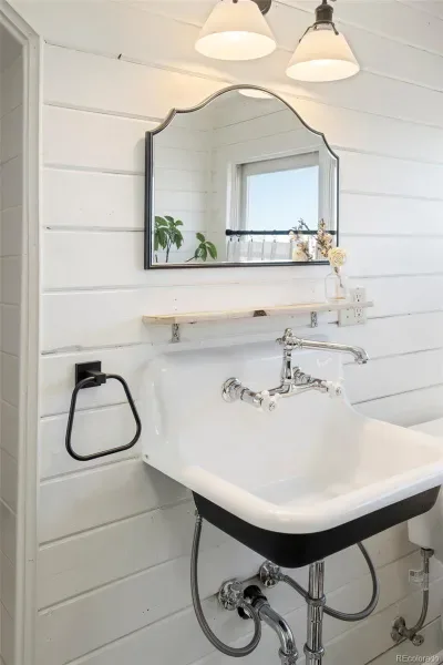 03242026211539 800 25