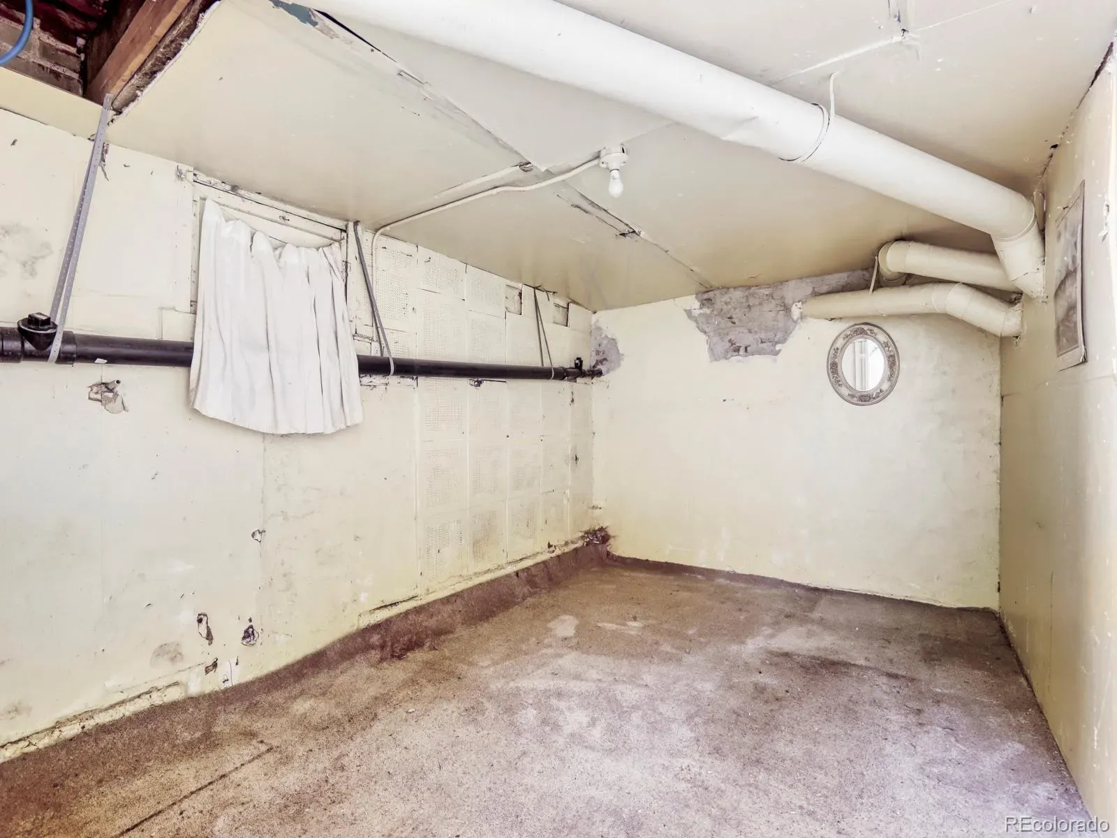 03132026005325 1600 26