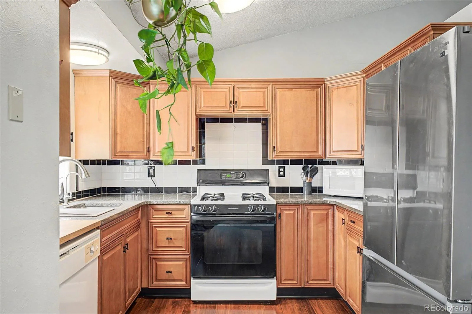 4882 S Genoa Street Centennial CO 80015 | MLS #REC4314729 07082026231117 1600 5