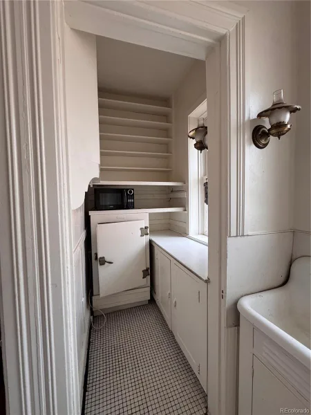 1516 Vine Street Denver CO 80206 | MLS #REC4315451 09232026182315 800 15
