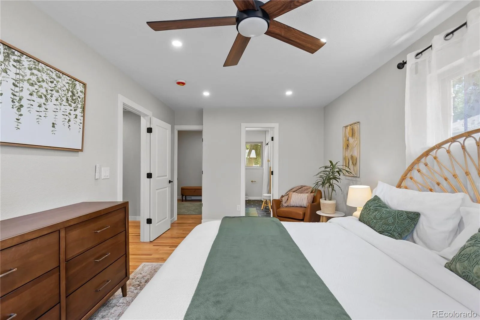 954 S Ivy Street Denver CO 80224 | MLS #REC4317088 08142026184204 1600 23