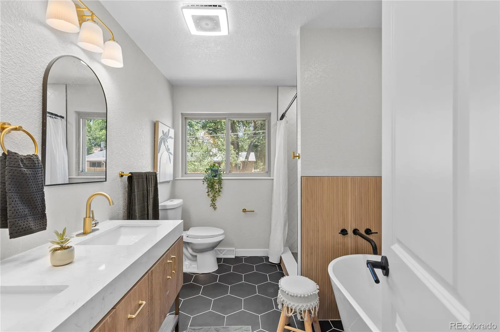 954 S Ivy Street Denver CO 80224 | MLS #REC4317088 08142026184204 1600 24
